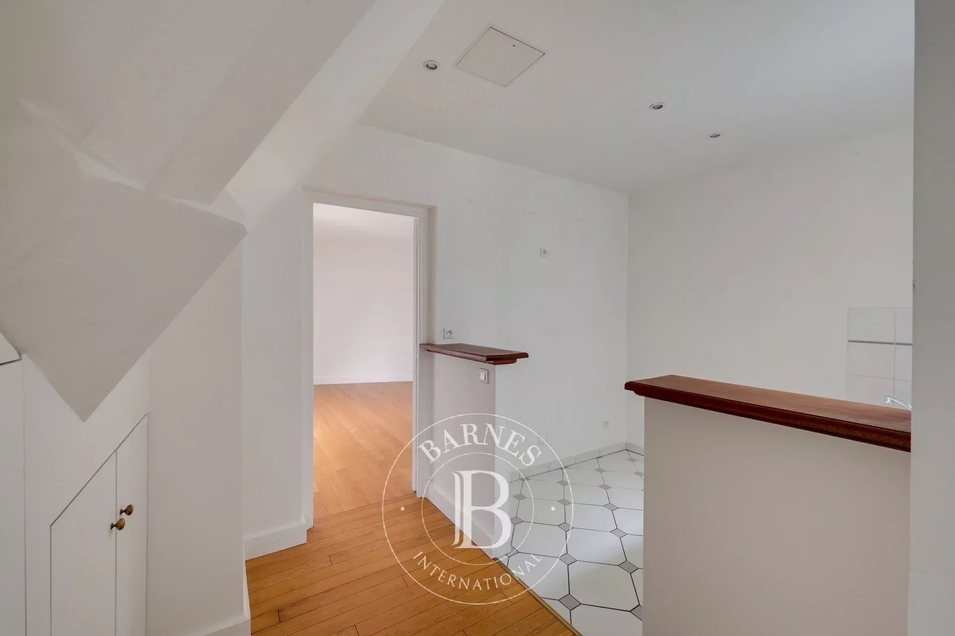 Apartment - Paris 6 - Rue Littré - top floor - unobstructed view - picture 6