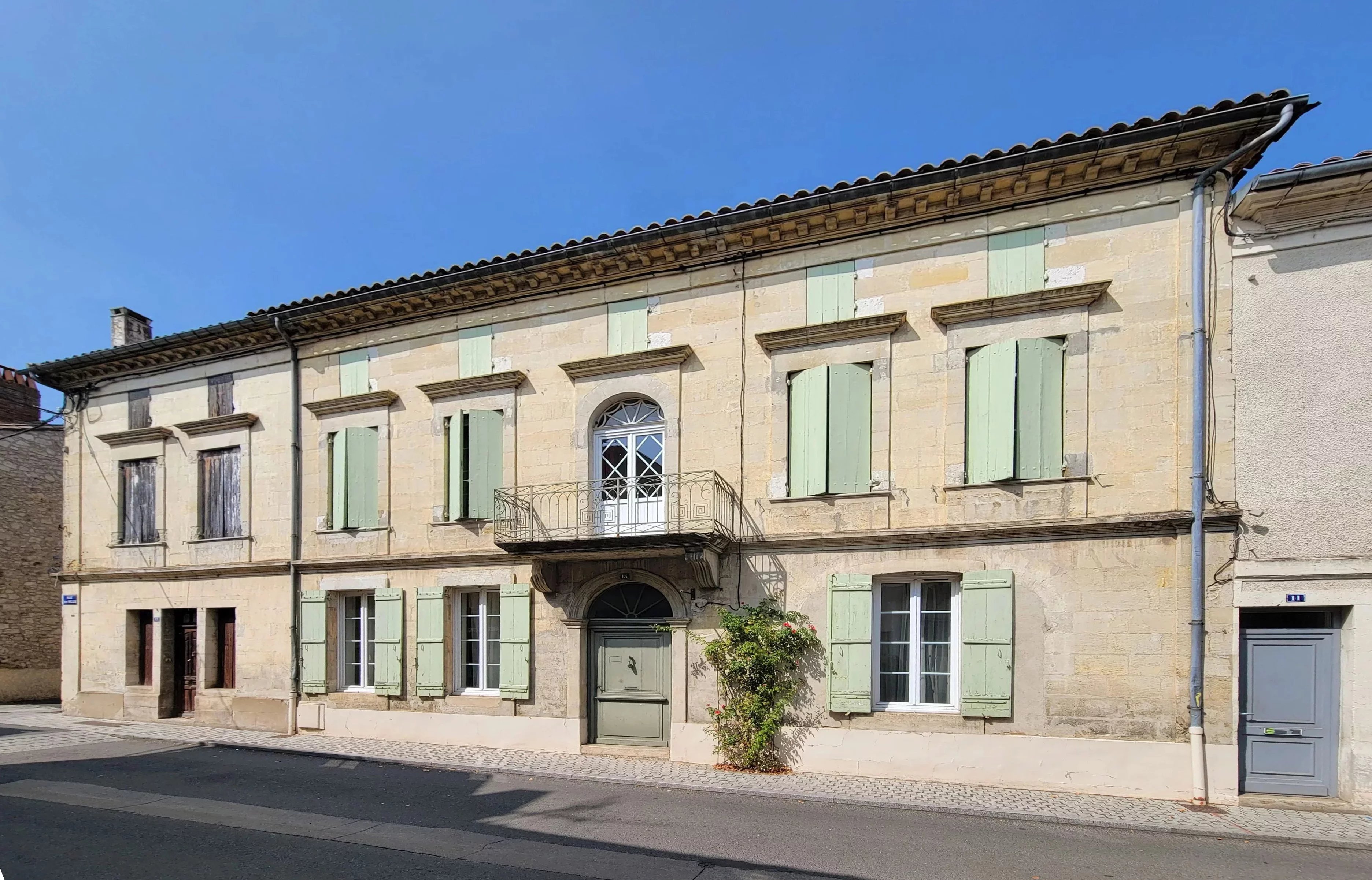 Beautifully presented historical home with private garden