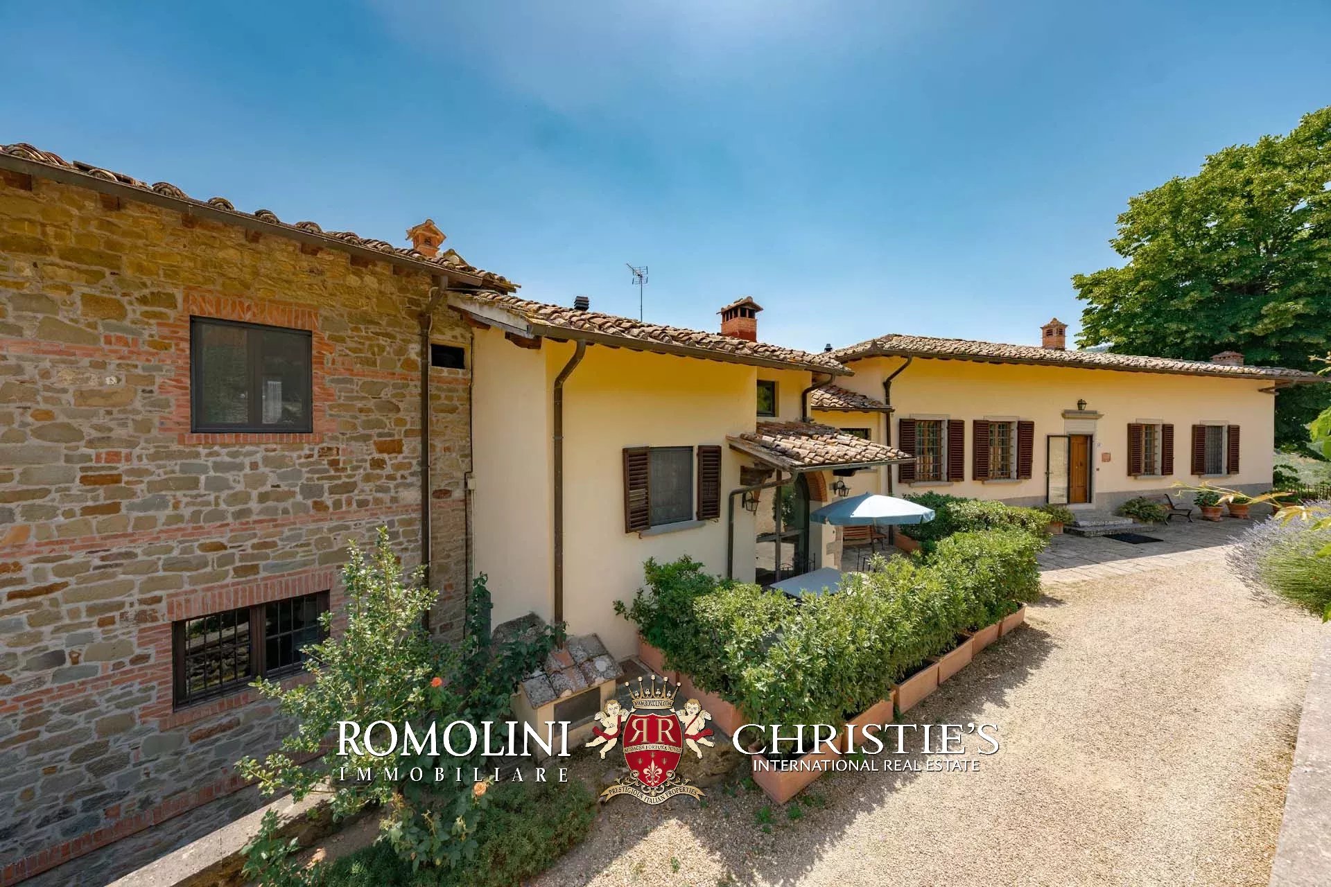 21 Bedroom Vineyard's Image 46