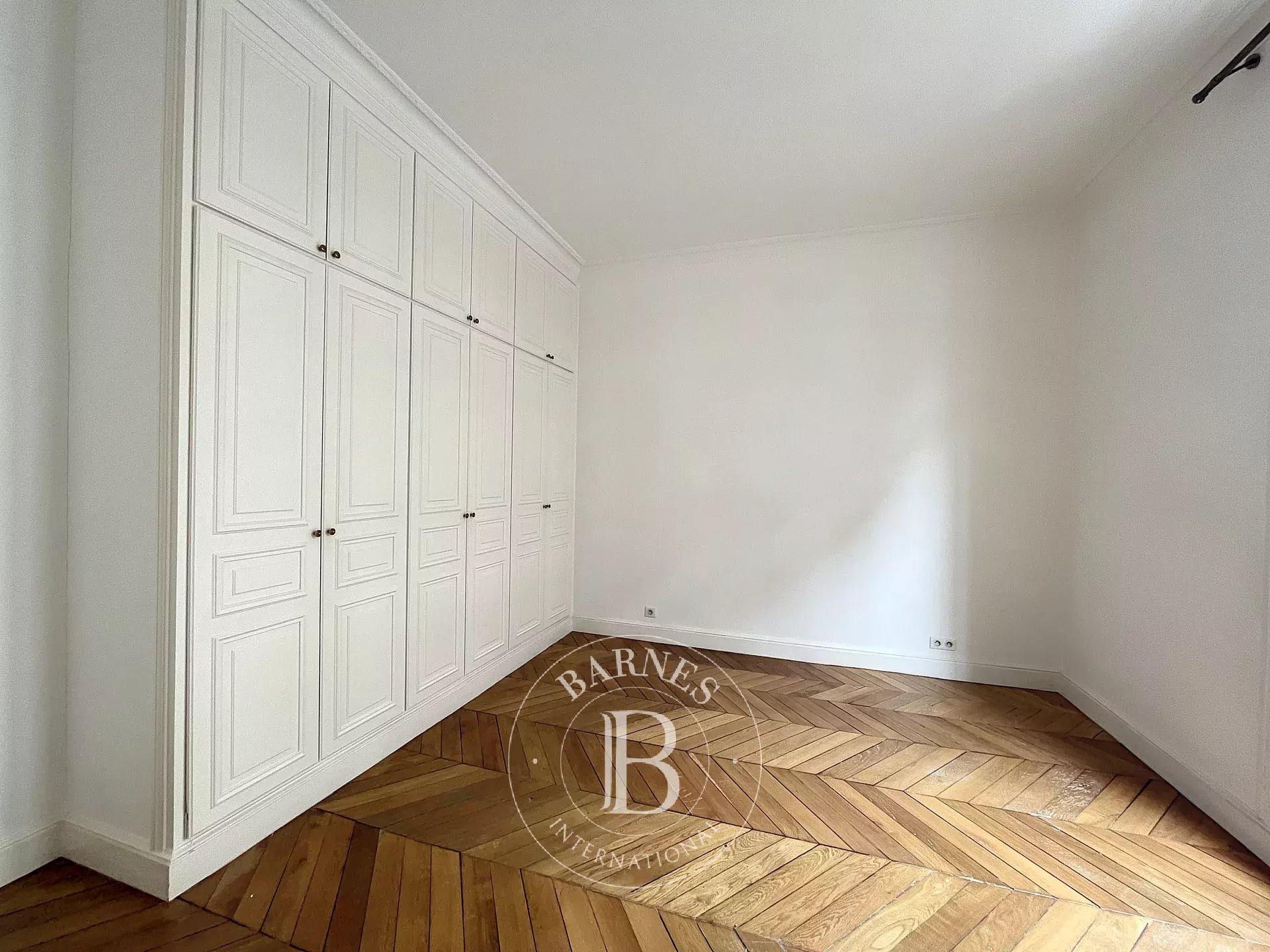 Daire Paris 8ème - picture 7