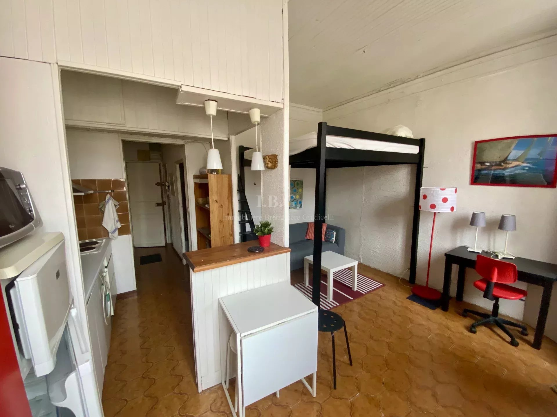 T1 meublé, rue du Rouet Marseille 13008