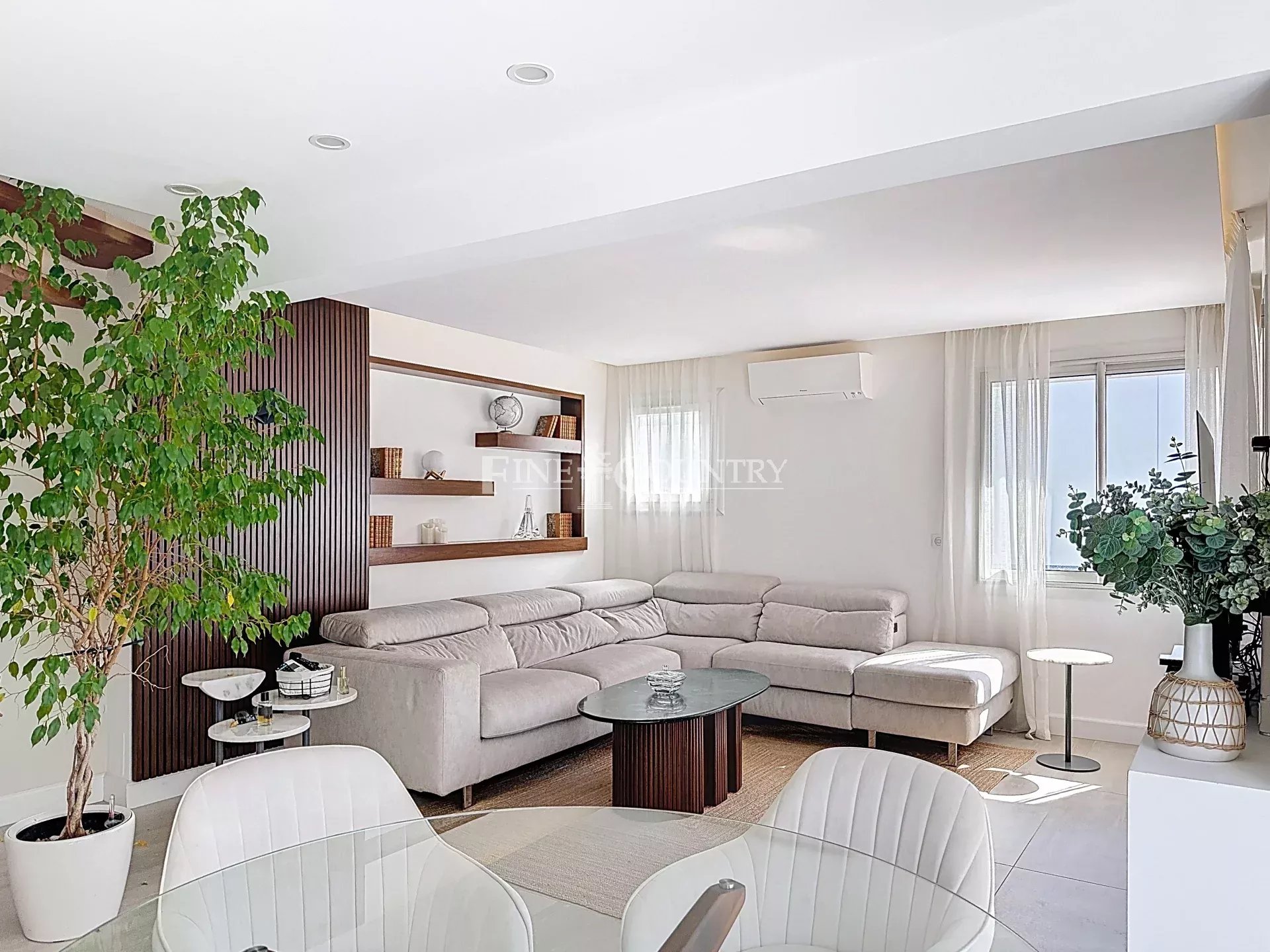 Photo of Apartment for sale in Palm Beach, Cannes