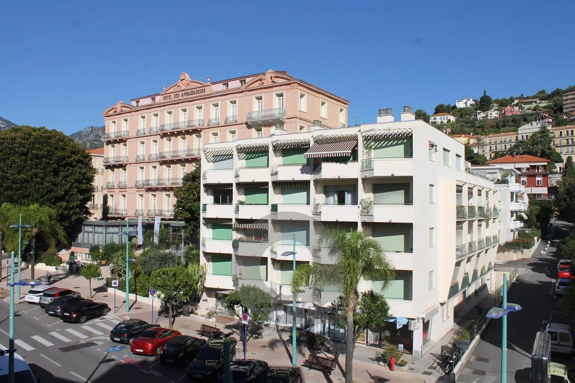 apartment 3 rooms in the heart of Menton