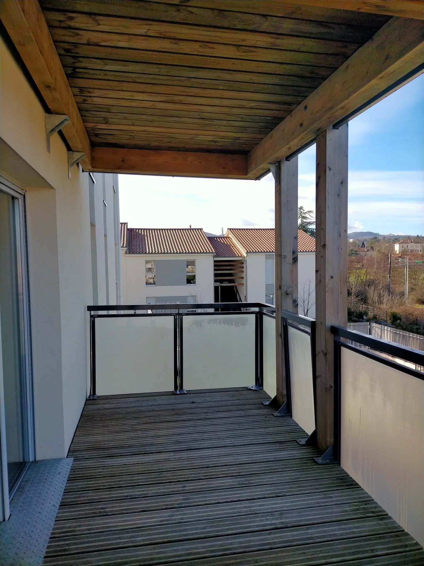 4798267 Location Lentilly