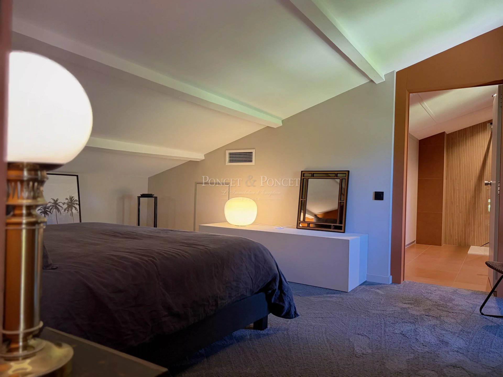 5 Bedroom Villa/Townhouse's Image 42