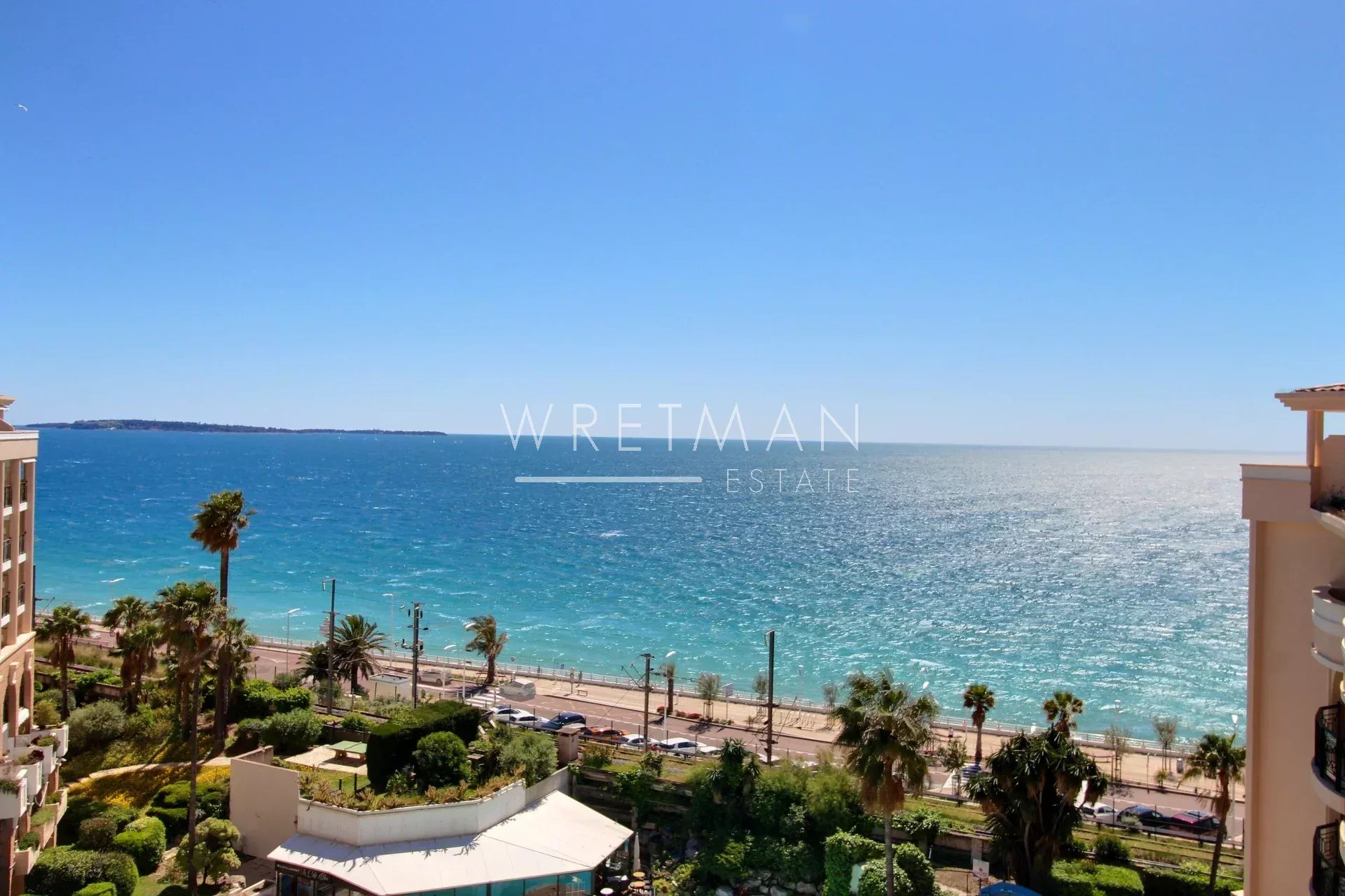 Duplex en dernier étage de 3 pièces avec 2 terrasses vue mer - Cannes la Bocca