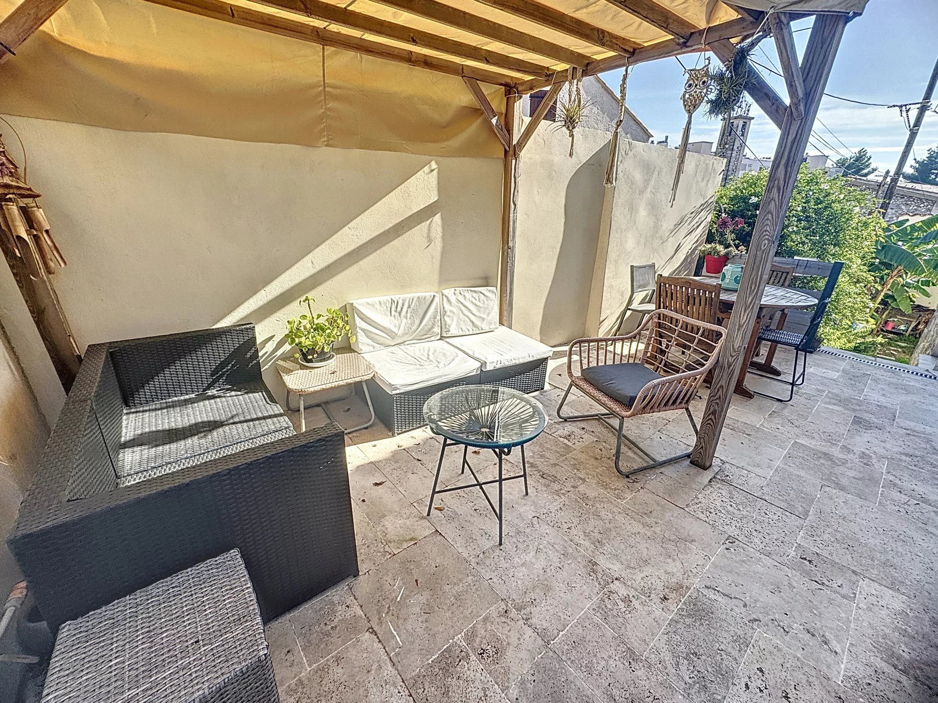 MAISON INDIVIDUELLE - 150 m2 ANTIBES - Rare sur le marché