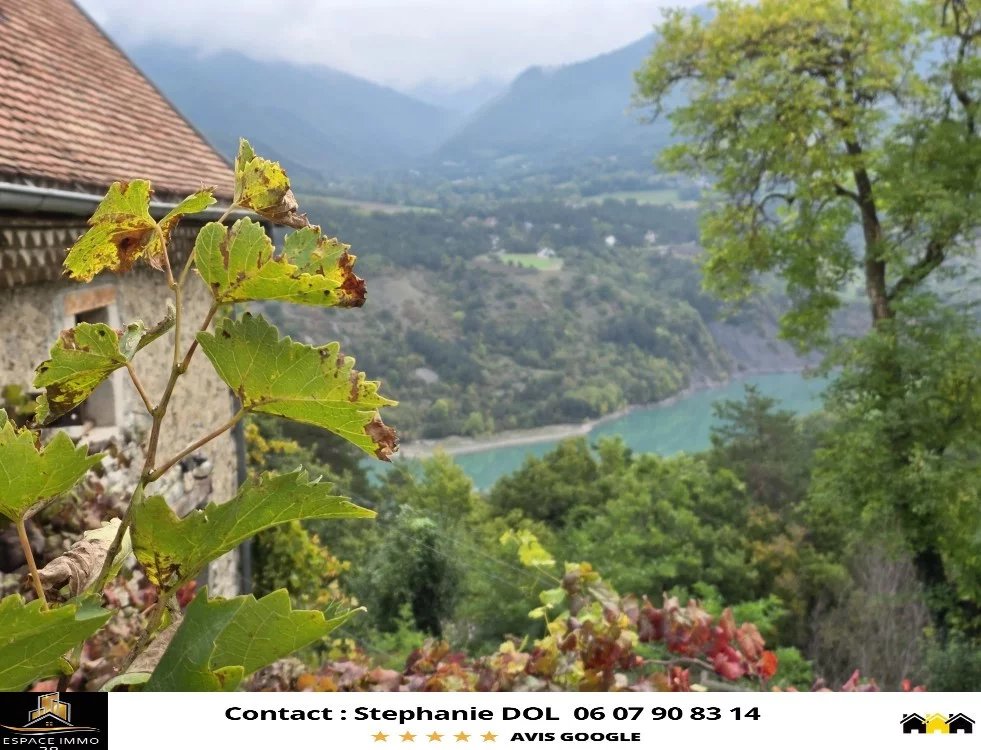 Maison 140m² + studio 30m² sur 6ha de terrain