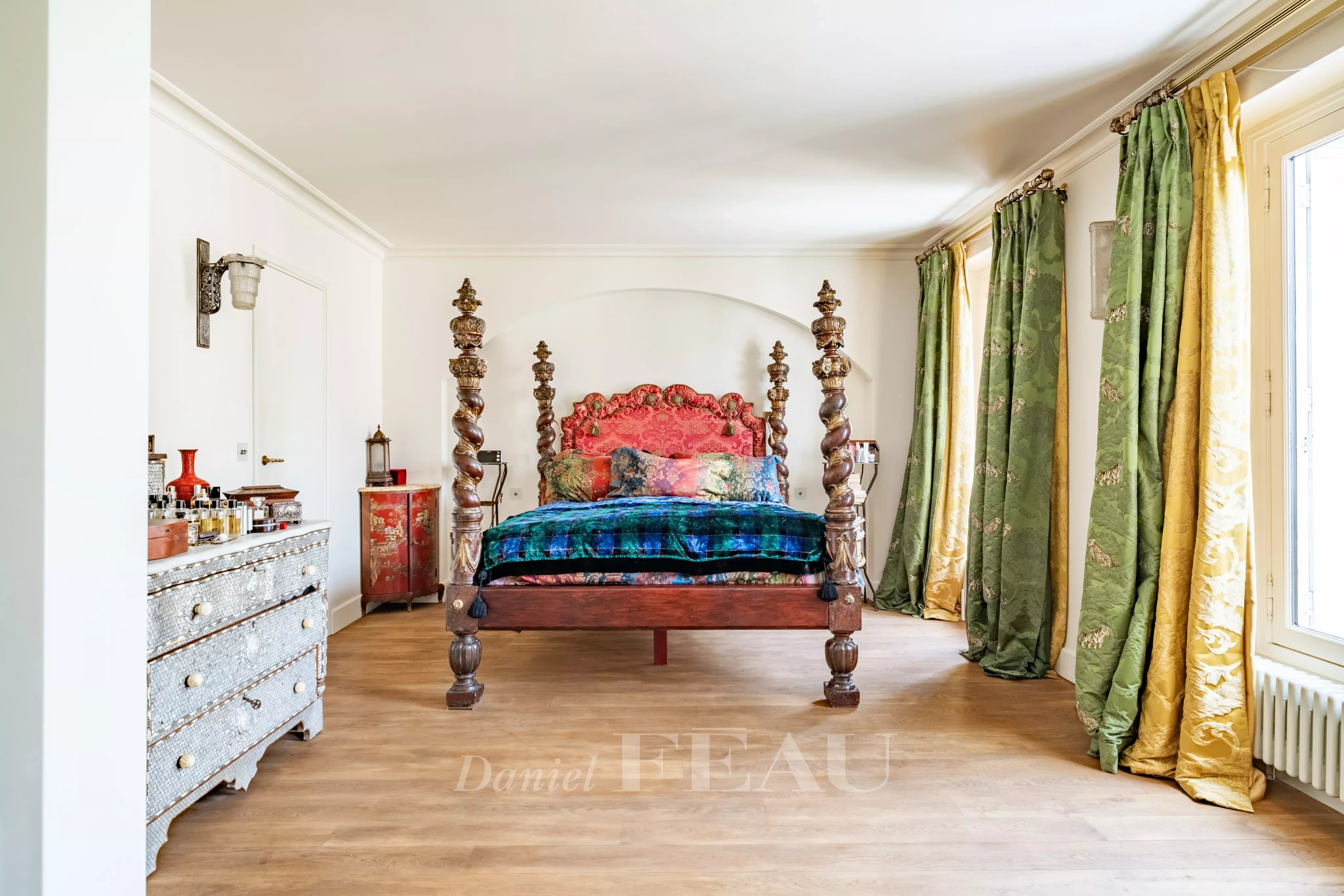 Sale Mansion Paris 16th