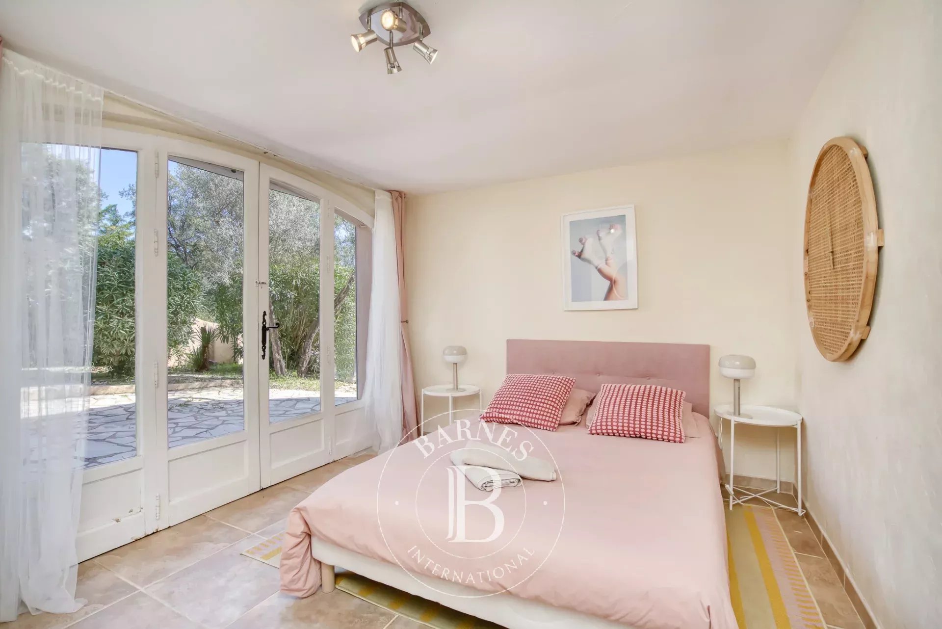 Ev Gassin - picture 11