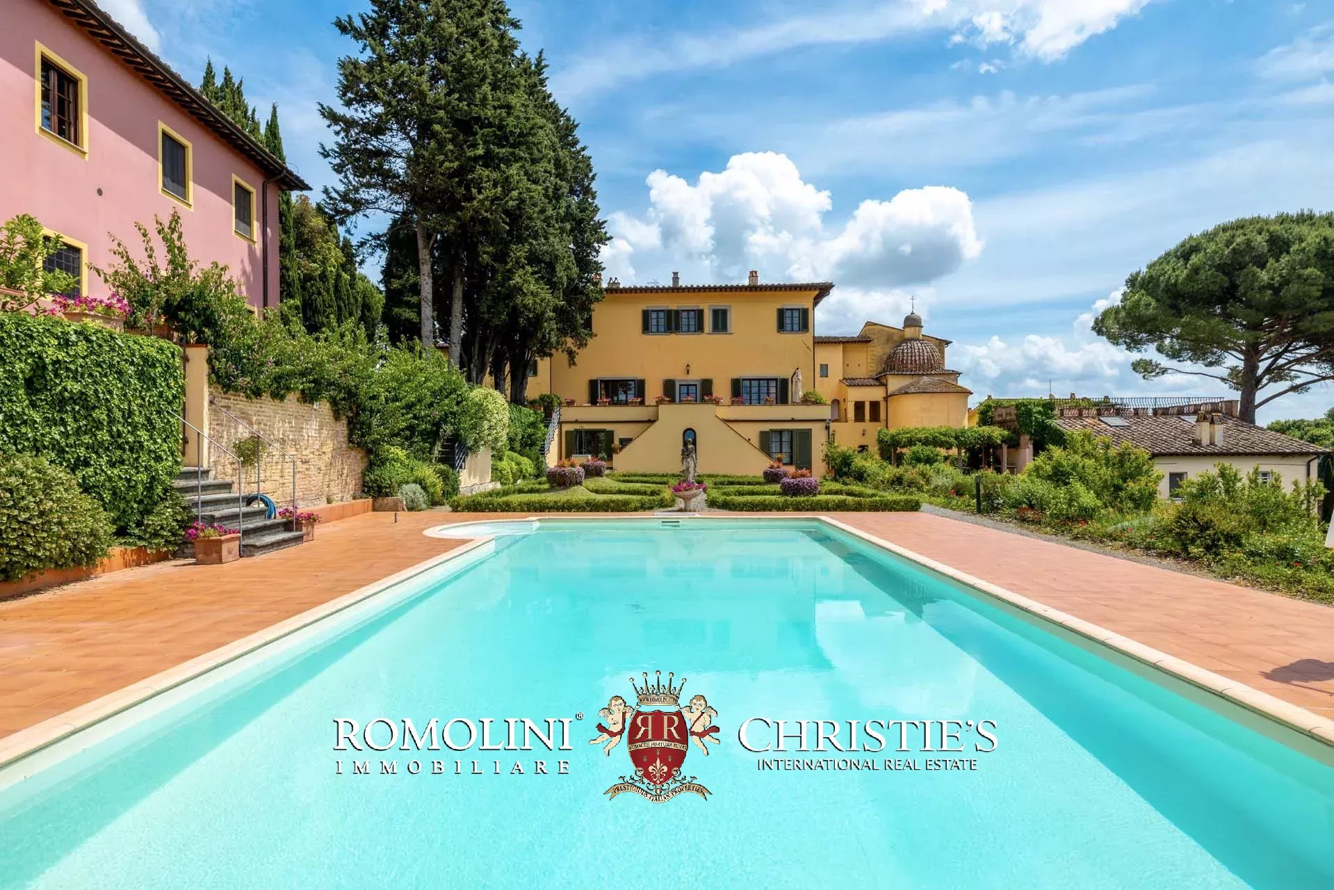 37 Bedroom Villa/Townhouse's Image 10