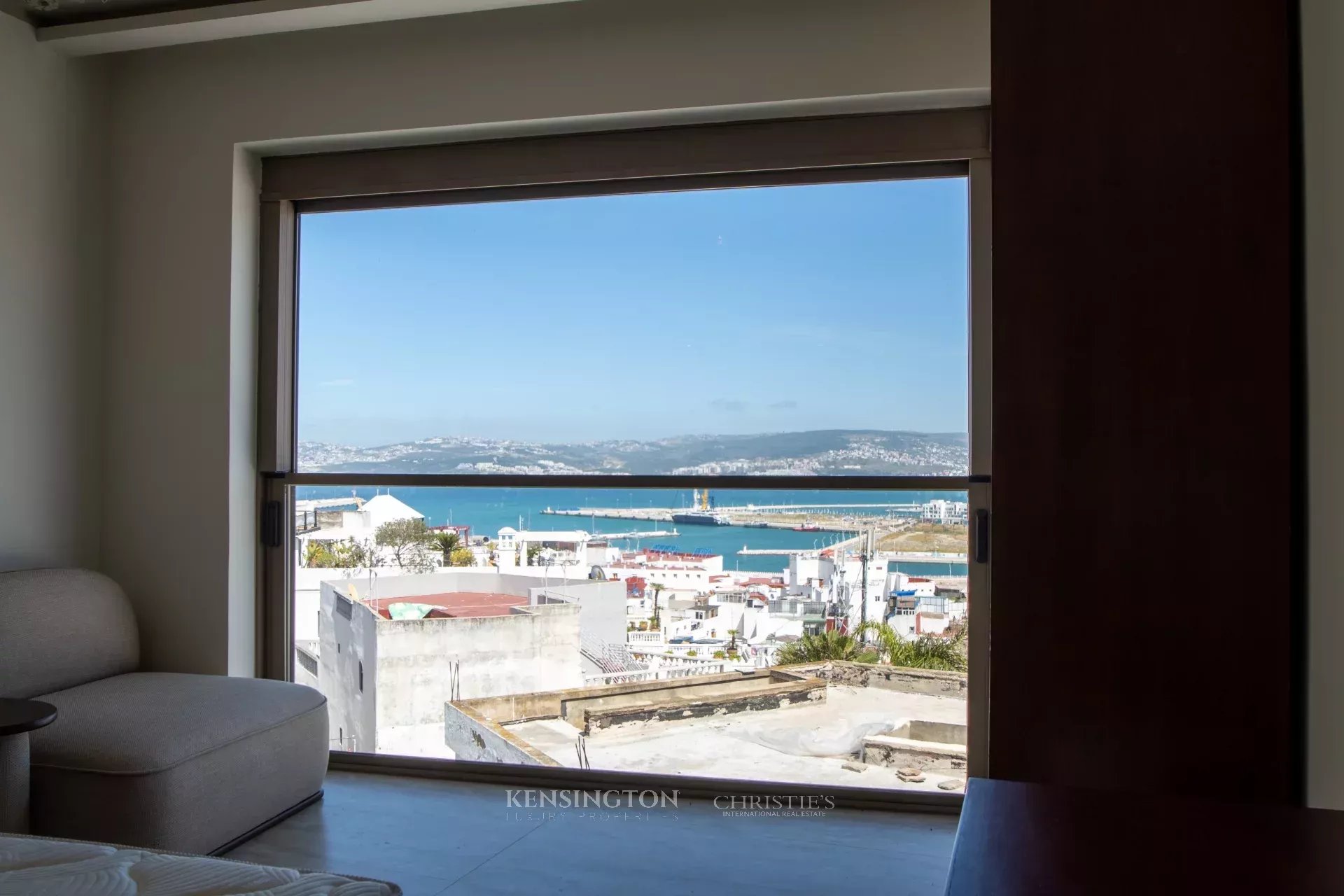 8 Bedroom Villa/Townhouse's Image 36