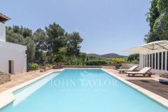 Luxury Villa in Can Furnet, Ibiza | Panoramic Sea View Family Estate — photo 4 of 7