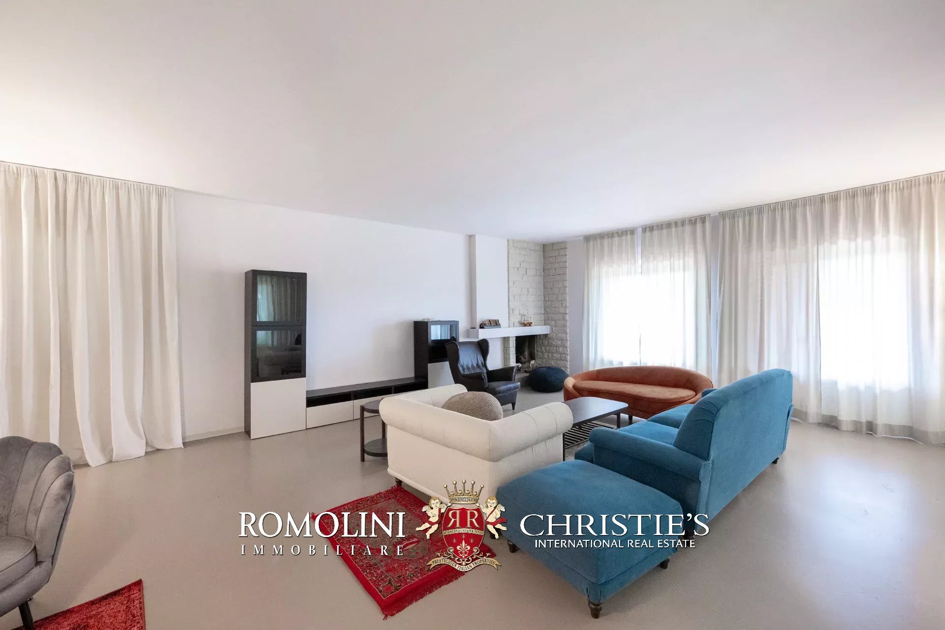 6 Bedroom Villa/Townhouse's Image 34