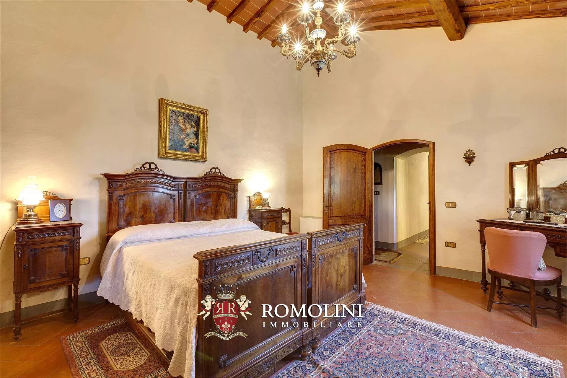 9 Bedroom Vineyard's Image 46