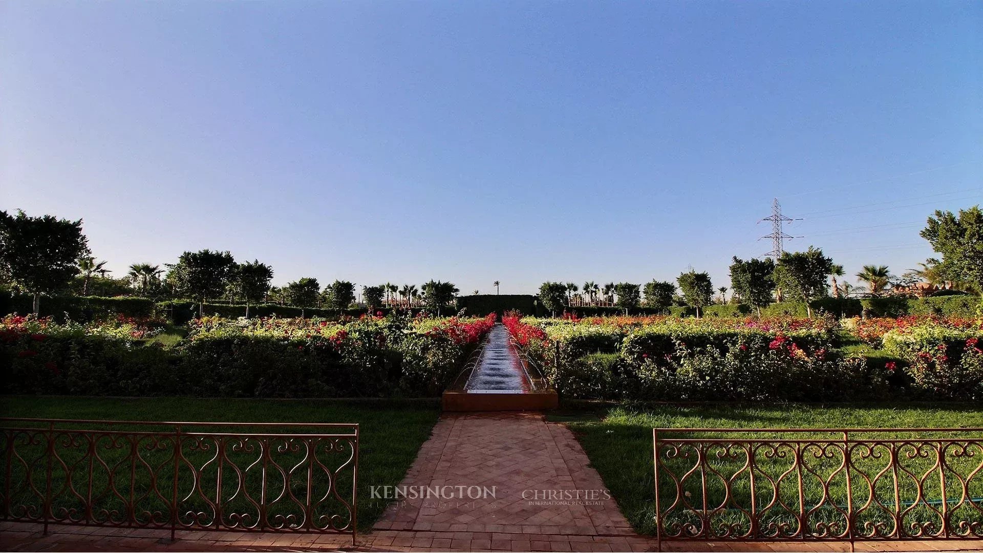 9 Bedroom Villa/Townhouse's Image 6