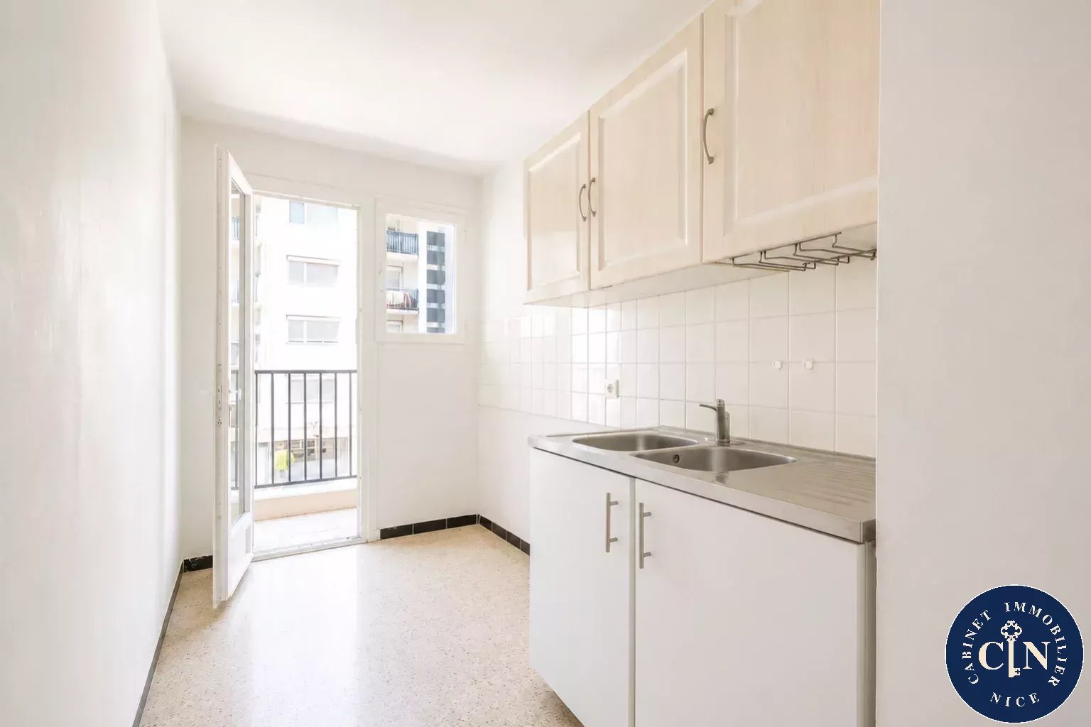 4 pièces 73,6 m² - Traversant, deux balcons - Nice Saint Augustin — photo 7