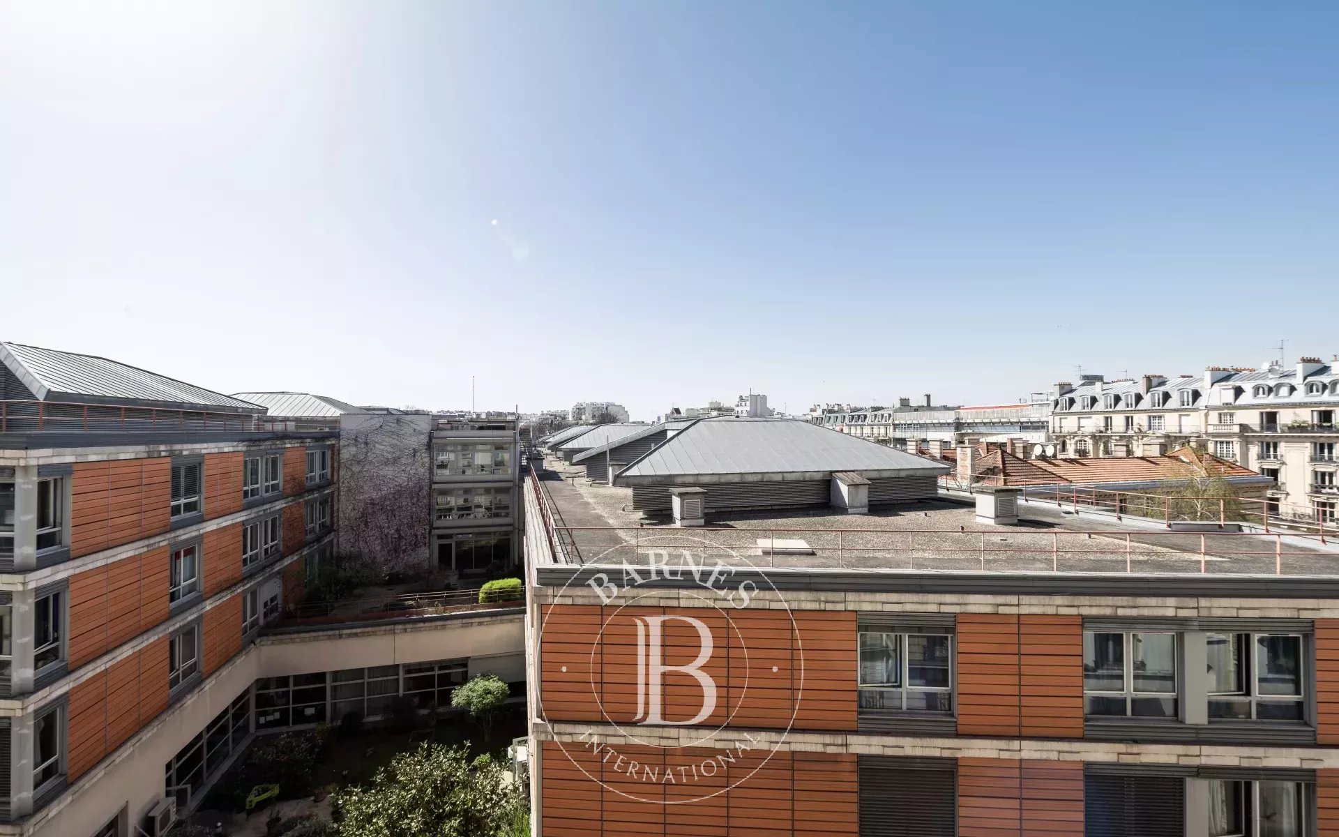 Daire Paris 18ème - picture 17