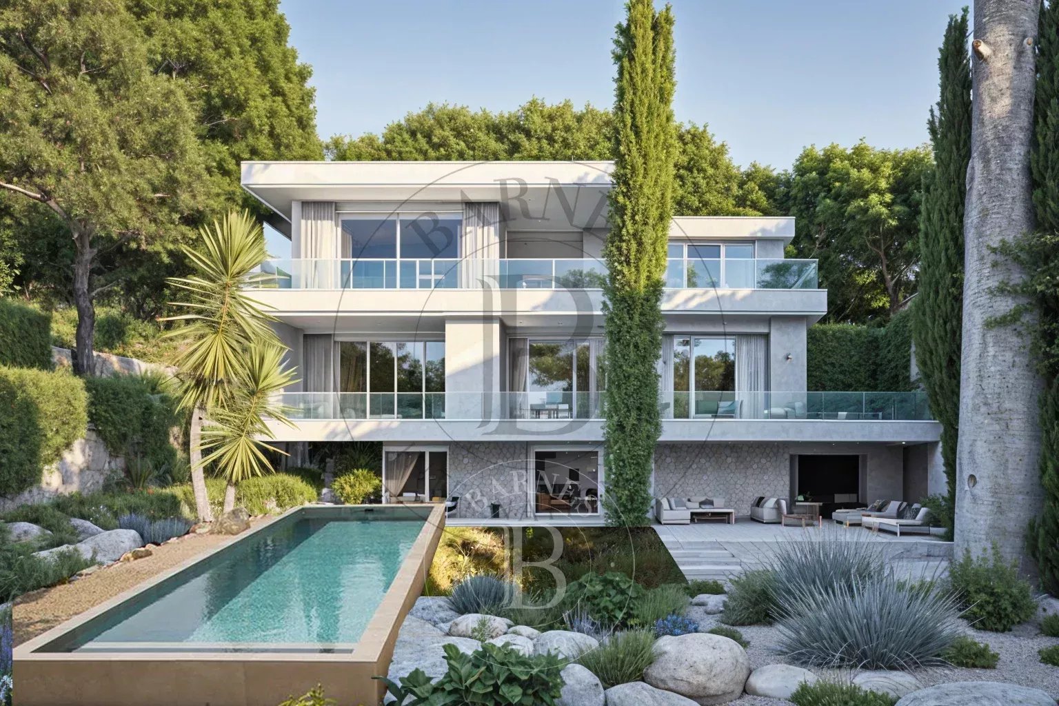 CAP D'ANTIBES - VILLA TO RENOVATE - SEA AND PORT VIEW