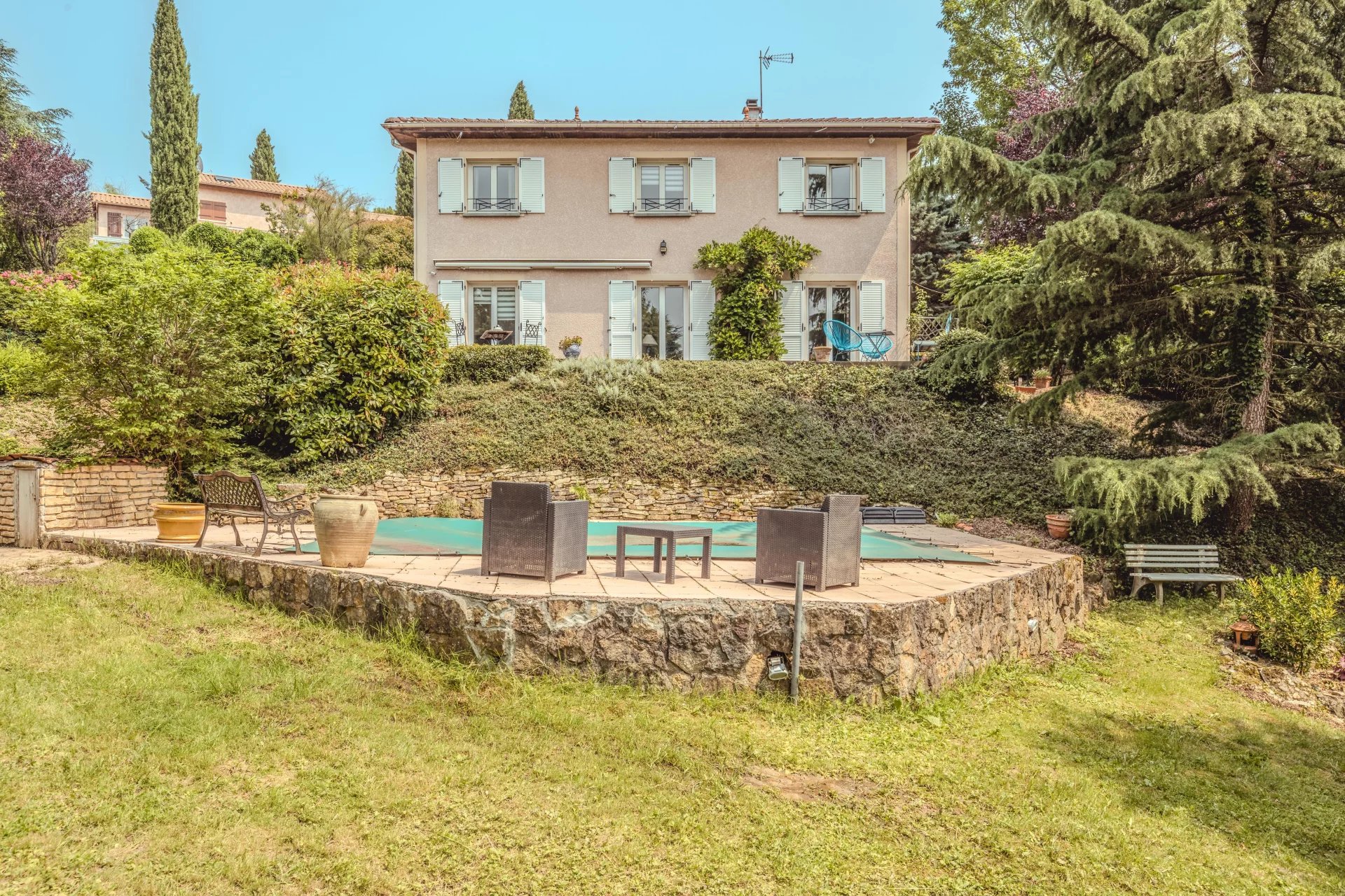 Maison 4 chambres - 2000m2 de terrain - au fond d'une impasse