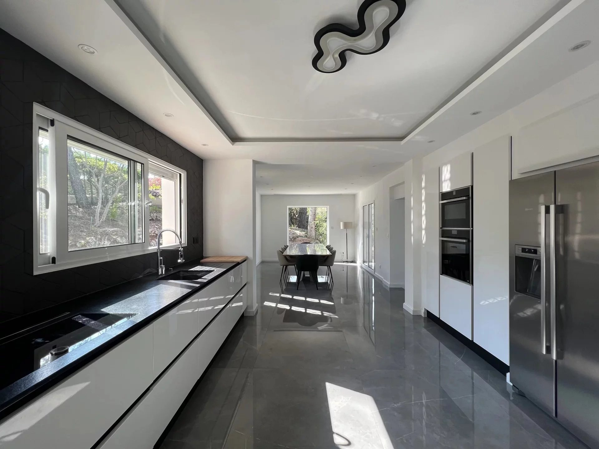 Villa de 6 chambres dans un domaine renomé et sécurisé 16