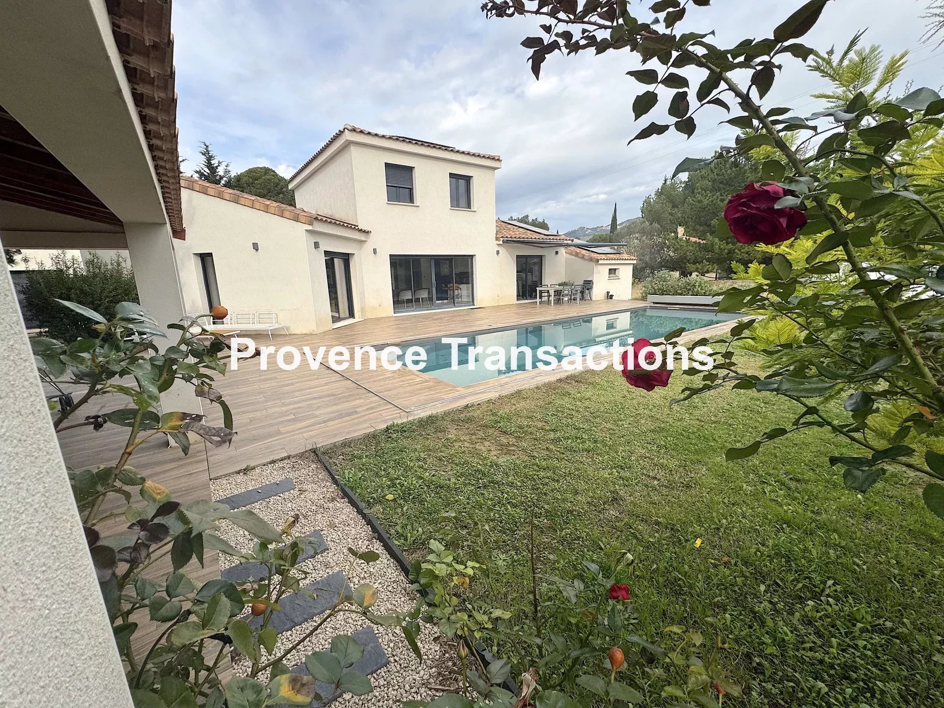 Agence immobilière de Provence Transactions