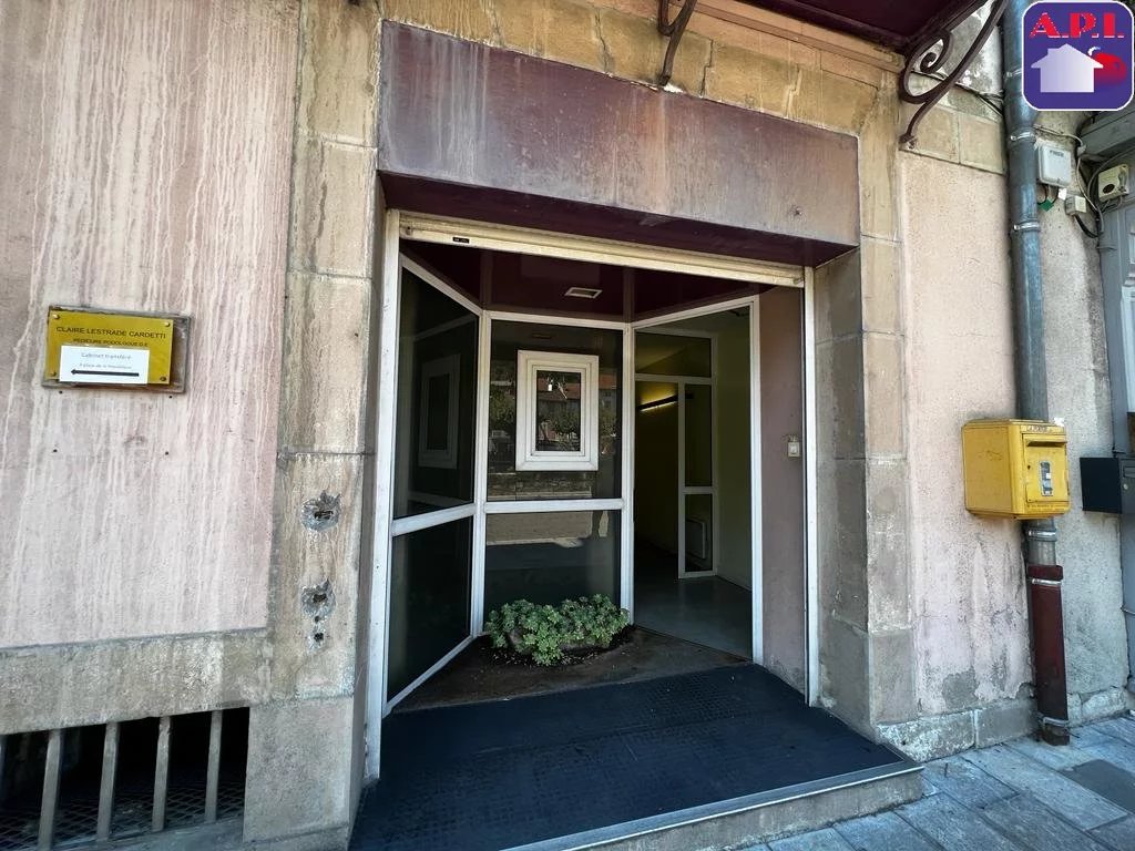 Location Local Tarascon-sur-Ariège