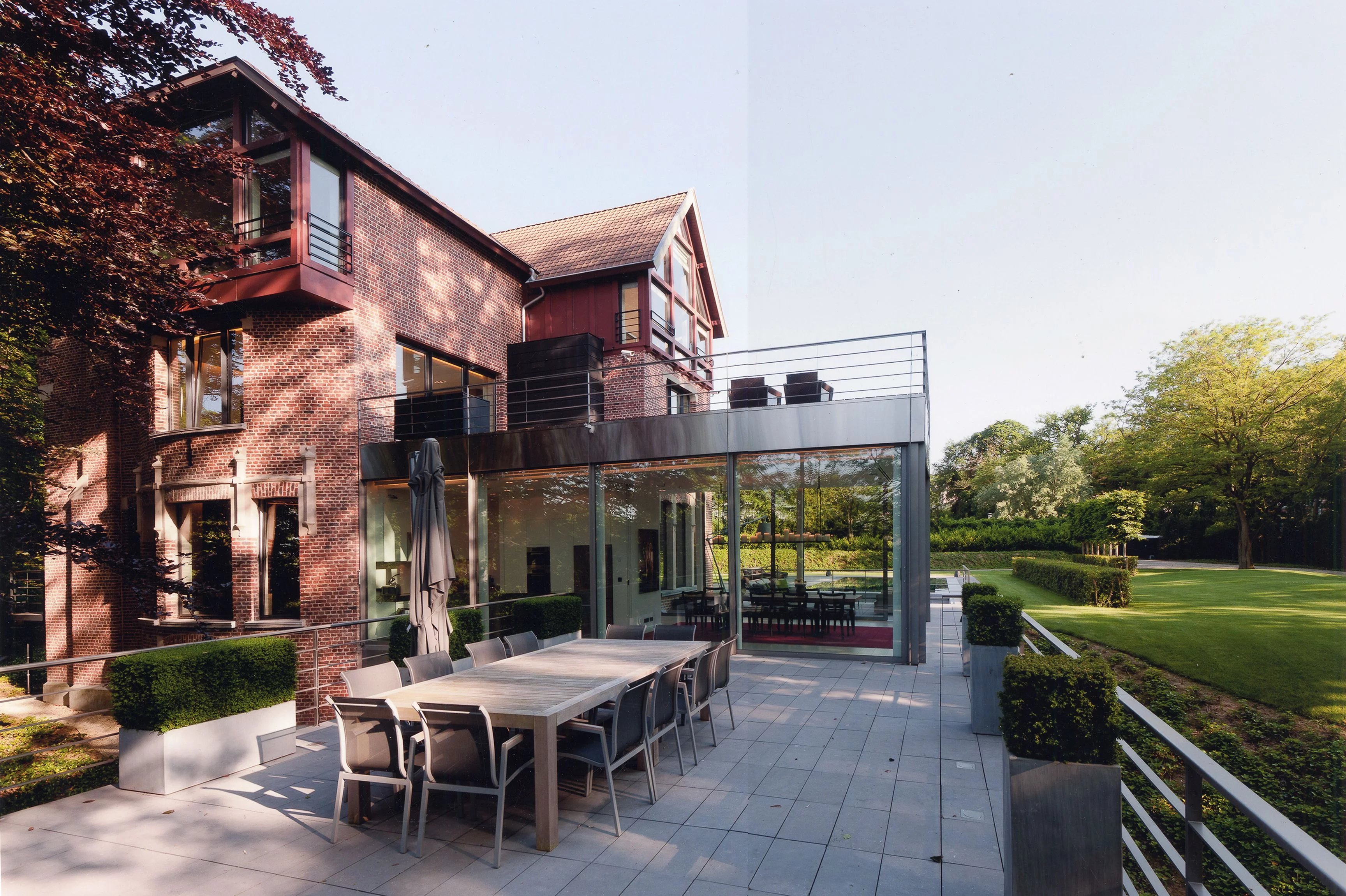 Ukkel - Sterrenwacht - Uitzonderlijke villa met zwembad en garage