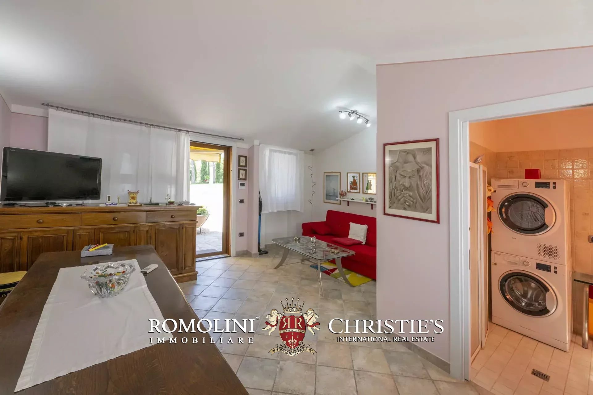 3 Bedroom Villa/Townhouse's Image 41