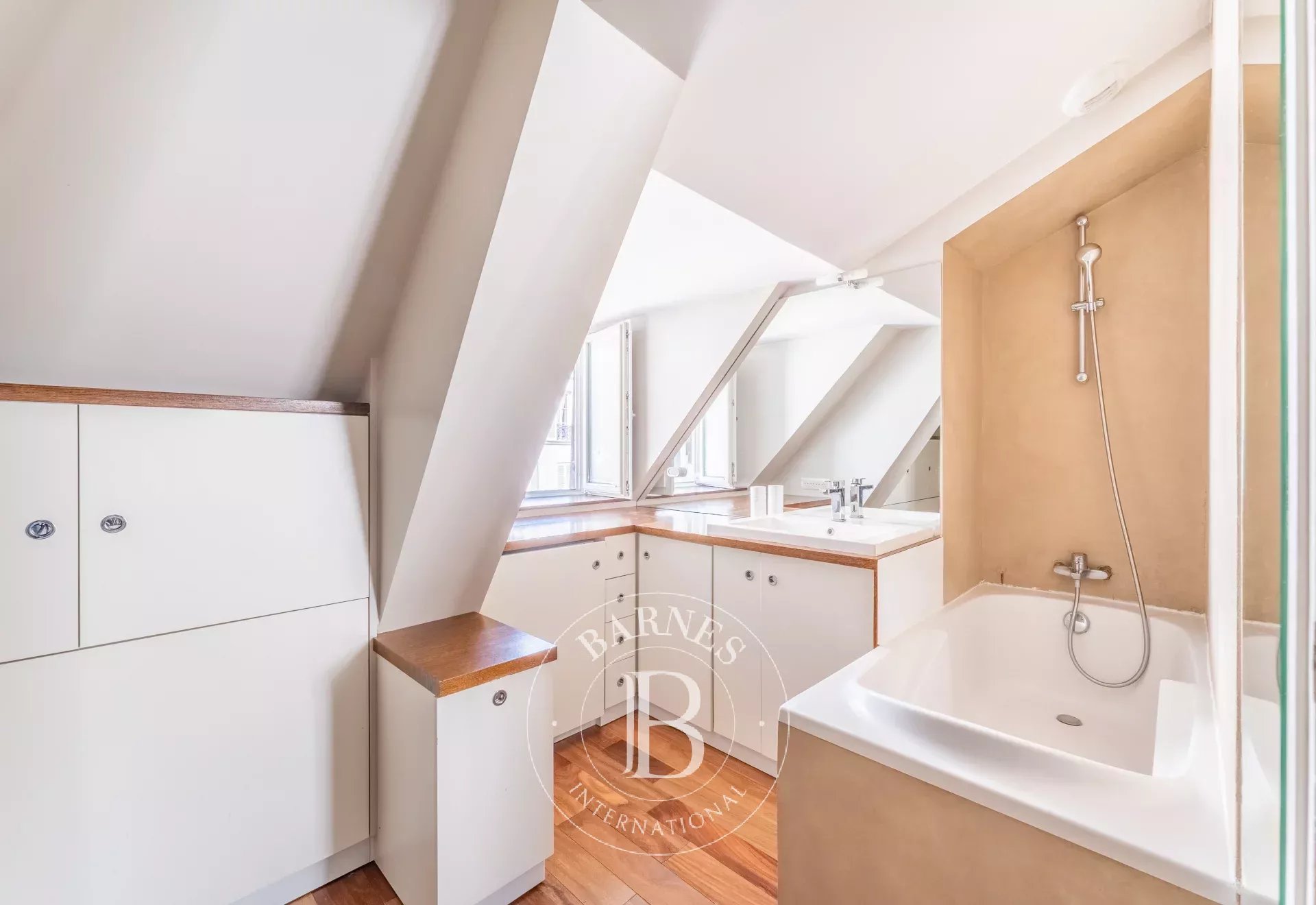 Daire Paris 19ème - picture 12