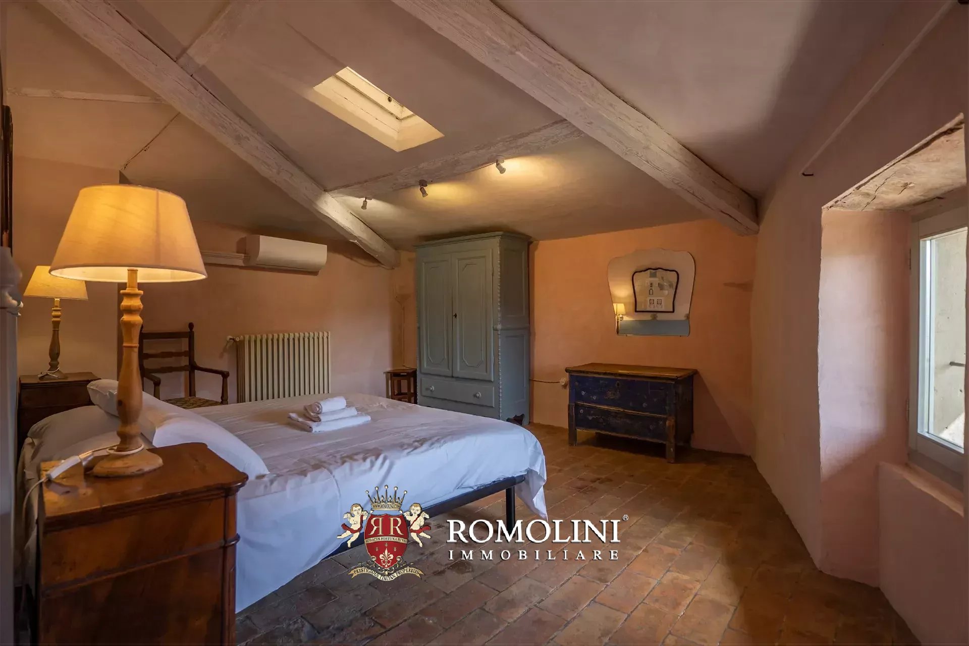 10 Bedroom Villa/Townhouse's Image 109