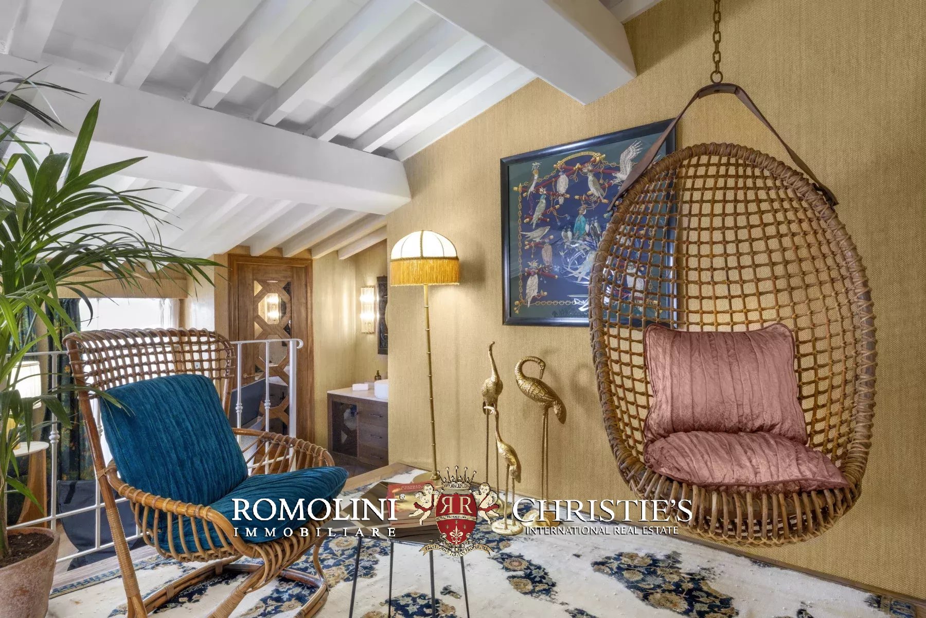 13 Bedroom Villa/Townhouse's Image 27