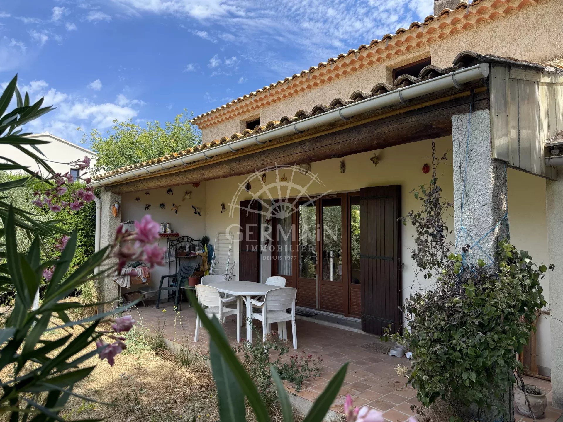 Agence immobilière de 