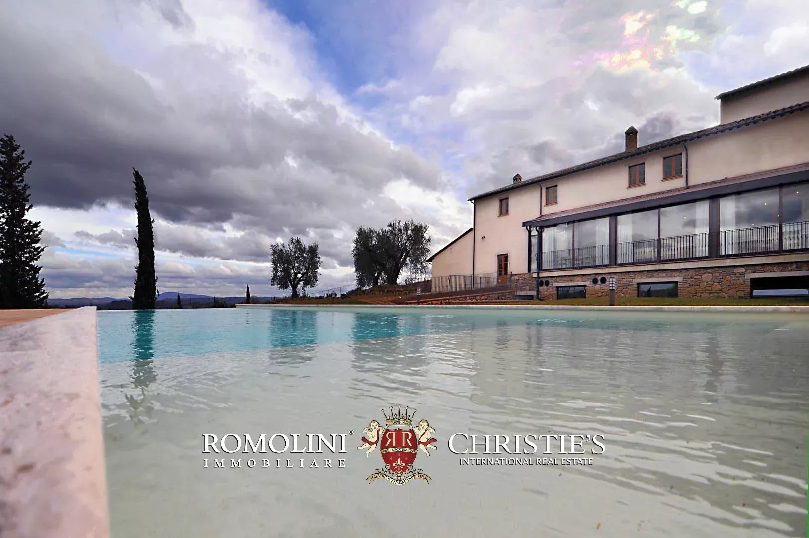 15 Bedroom Vineyard's Image 27