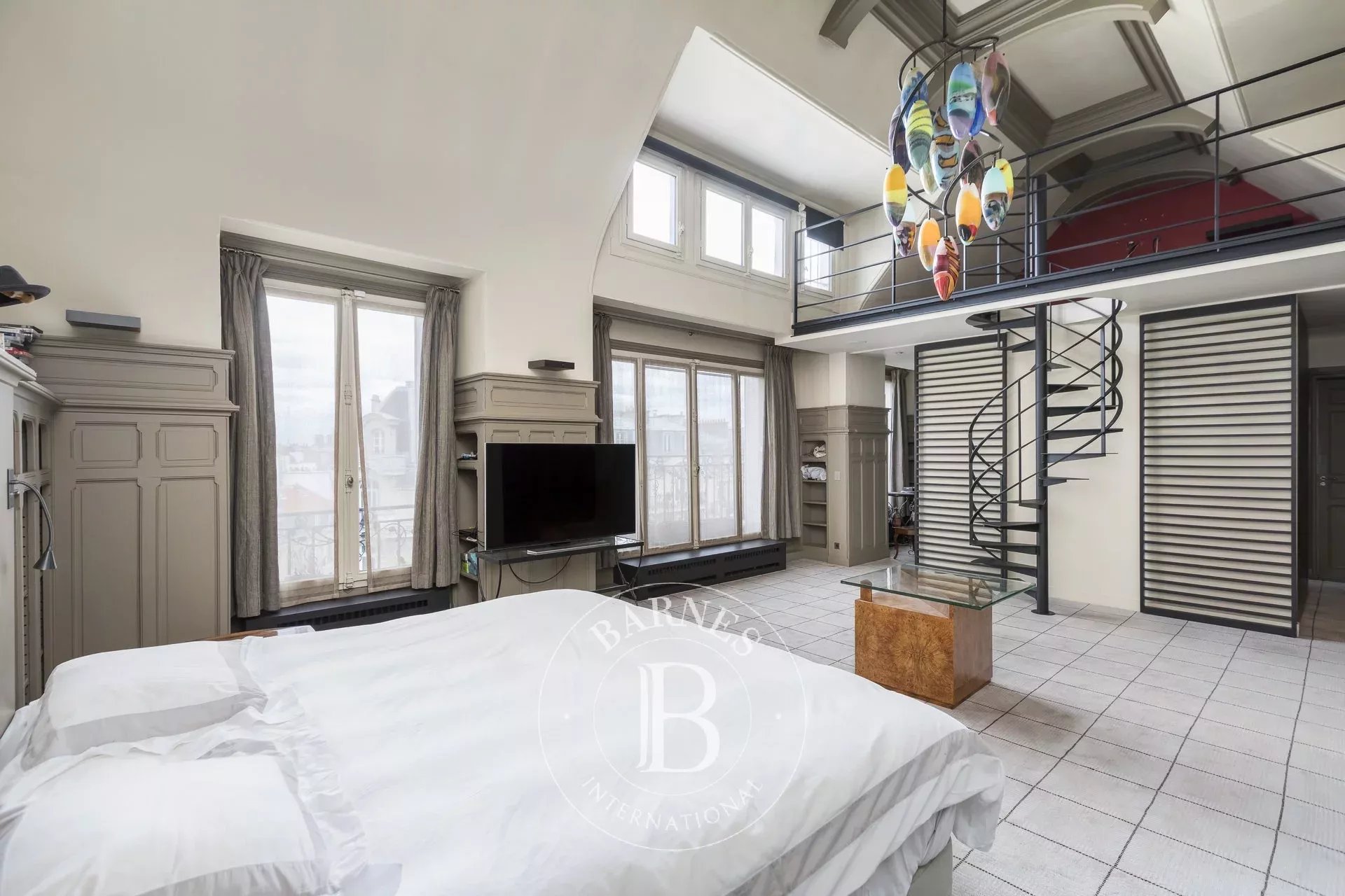 Rare - Magnificent penthouse duplex 512 m² near 