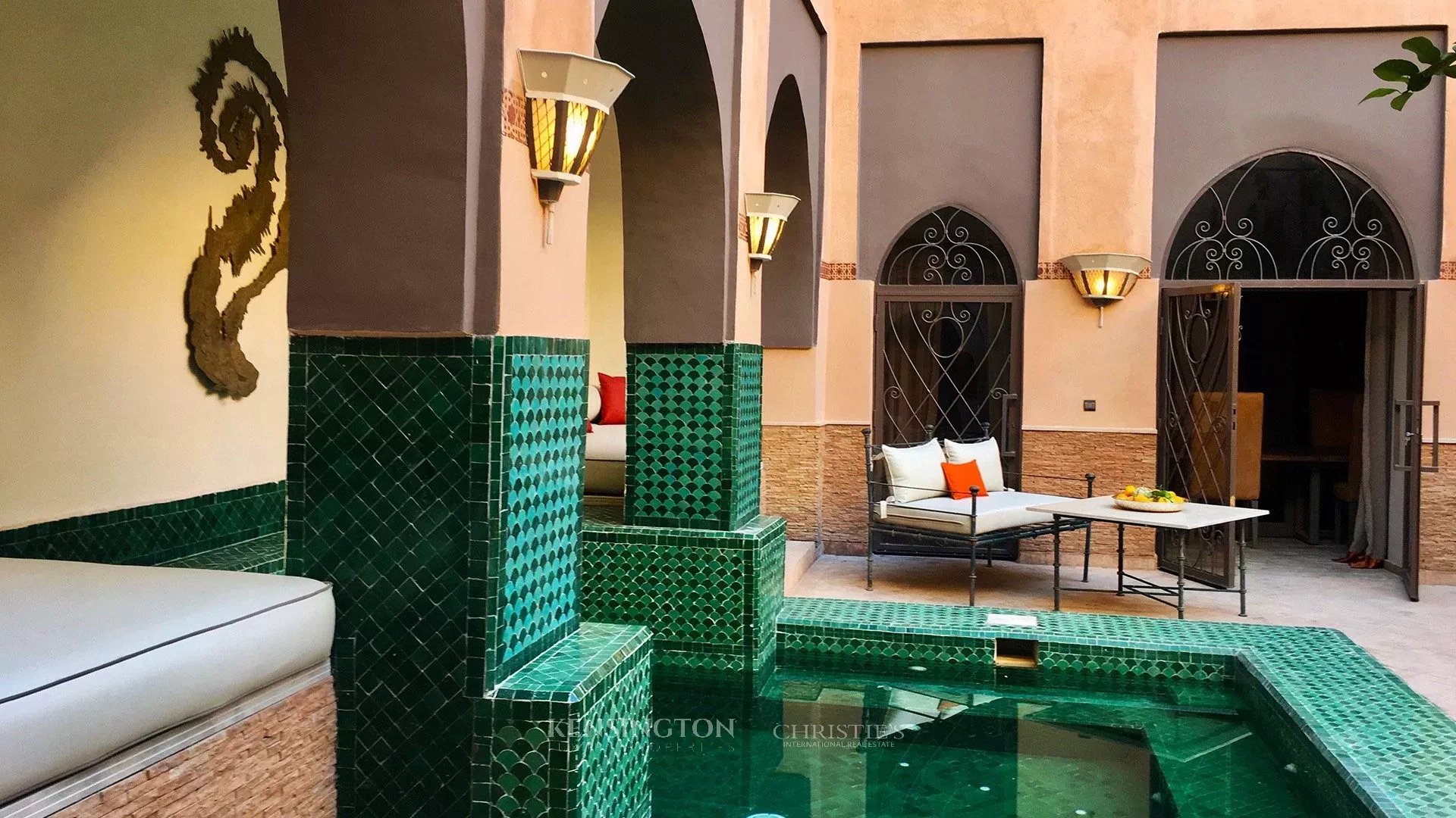 7 Bedroom Villa/Townhouse's Image 3