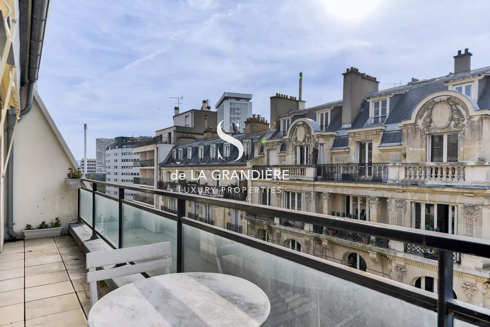 Paris 16ème - rue du Ranelagh - 87m2