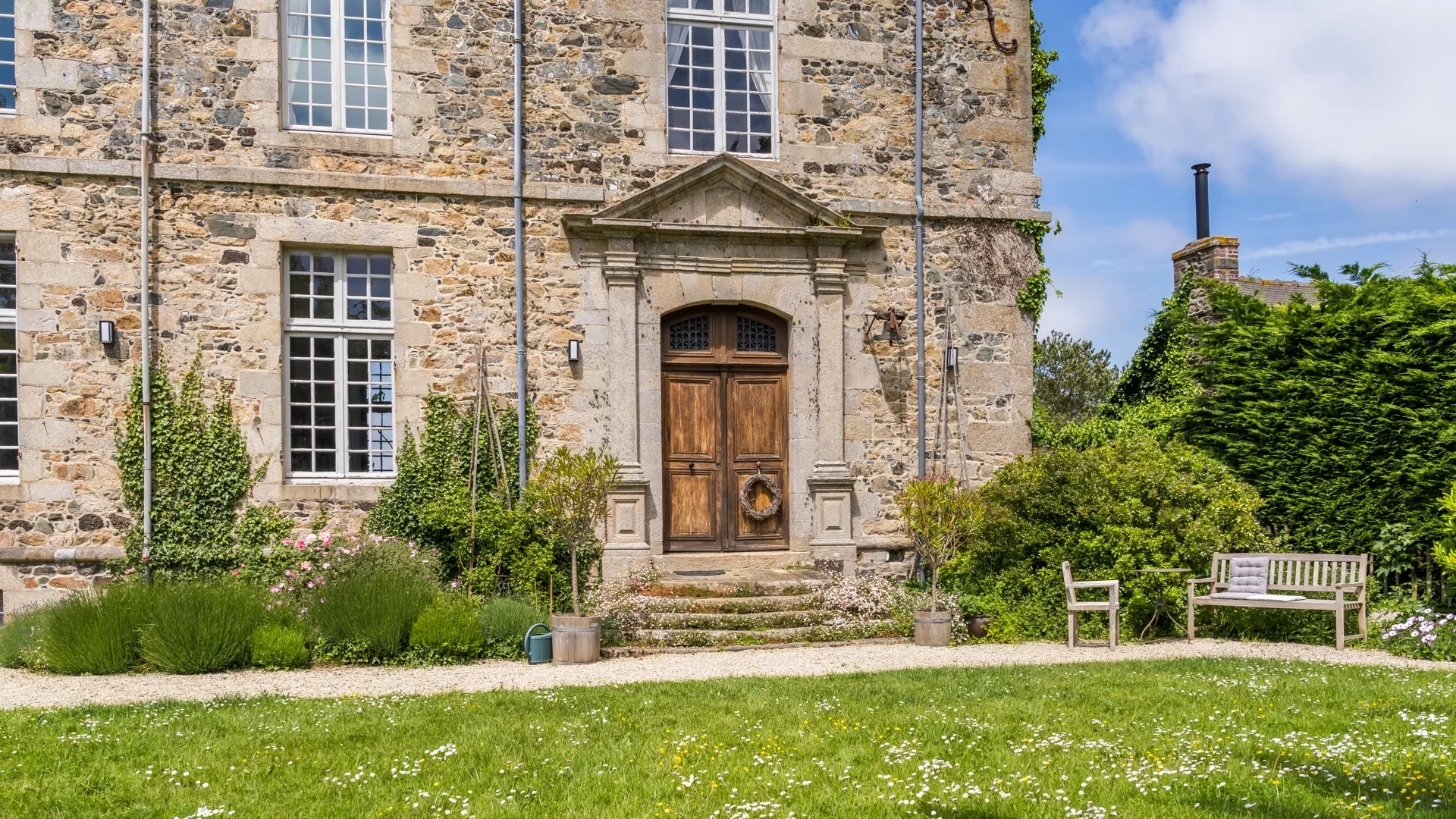Lamballe-Armor - MAGNIFICENT 18th-CENTURY CHÂTEAU WITH SEA VIEW, A JEWEL OF HISTORY IN THE HEART OF THE BRETON COAST