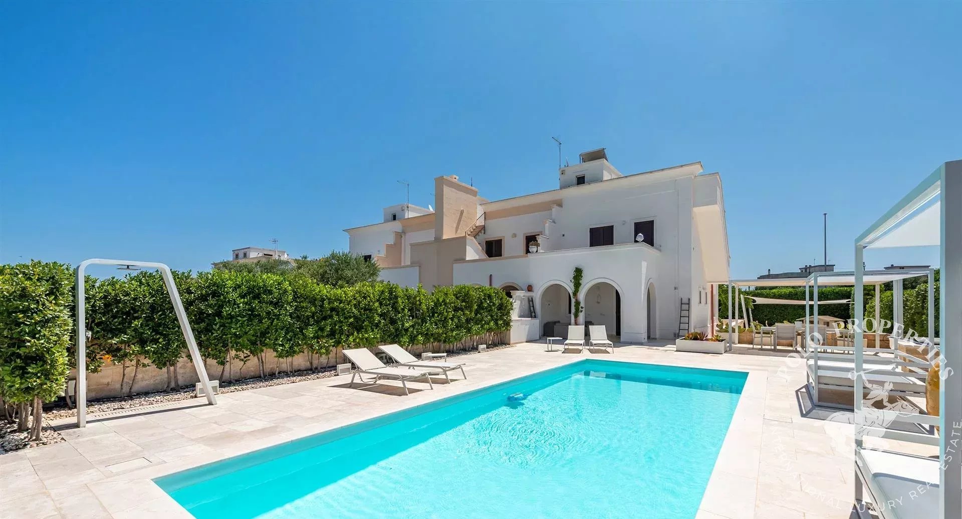 Venta Villa Fasano Pezze di Greco, Pozzo Faceto, Montalbano