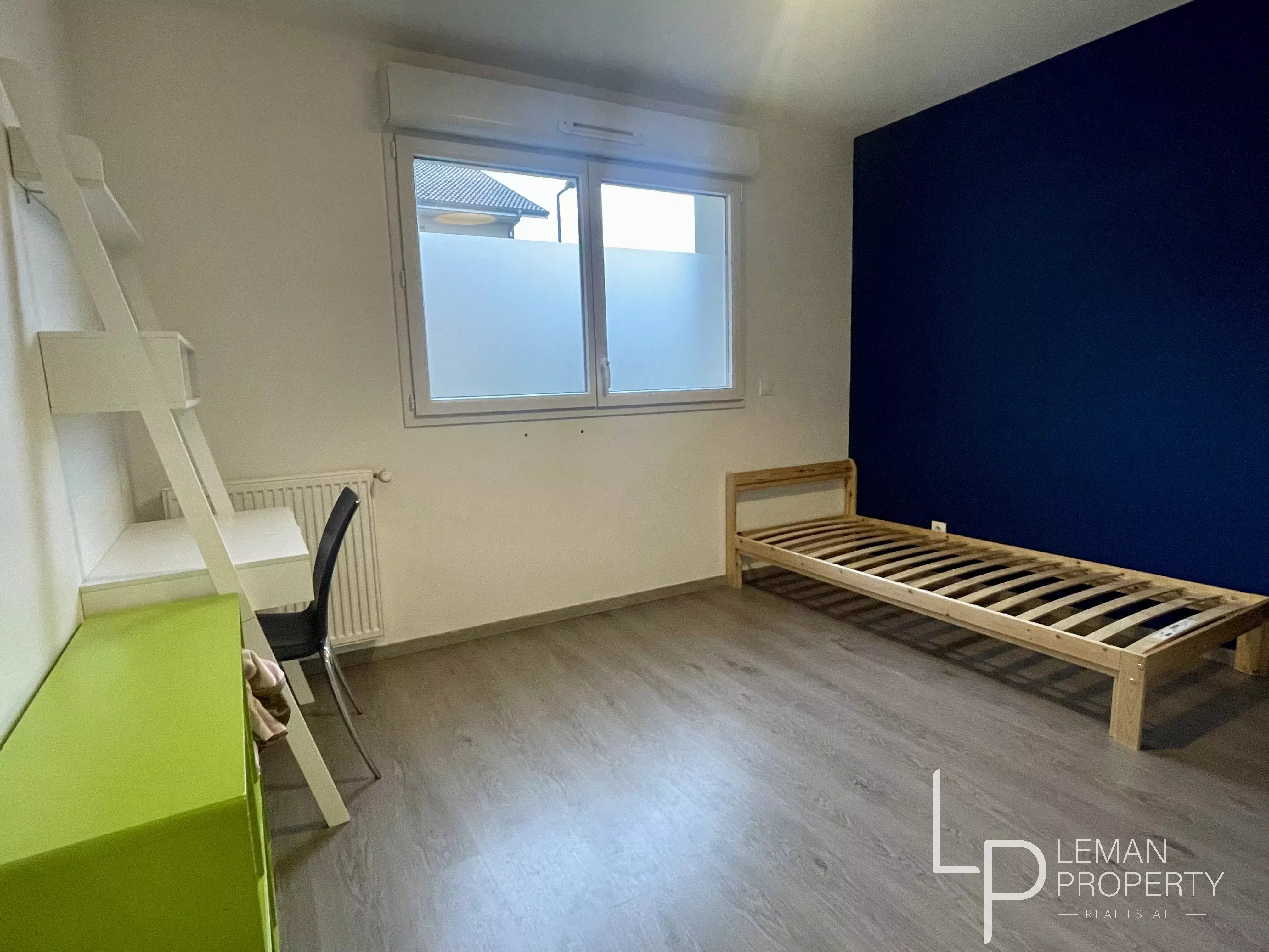 L'agence Leman property vous propose un  à la vente