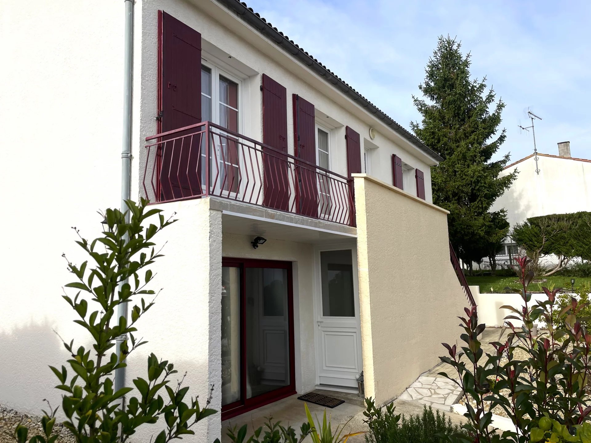 House in Saintes - Image 3
