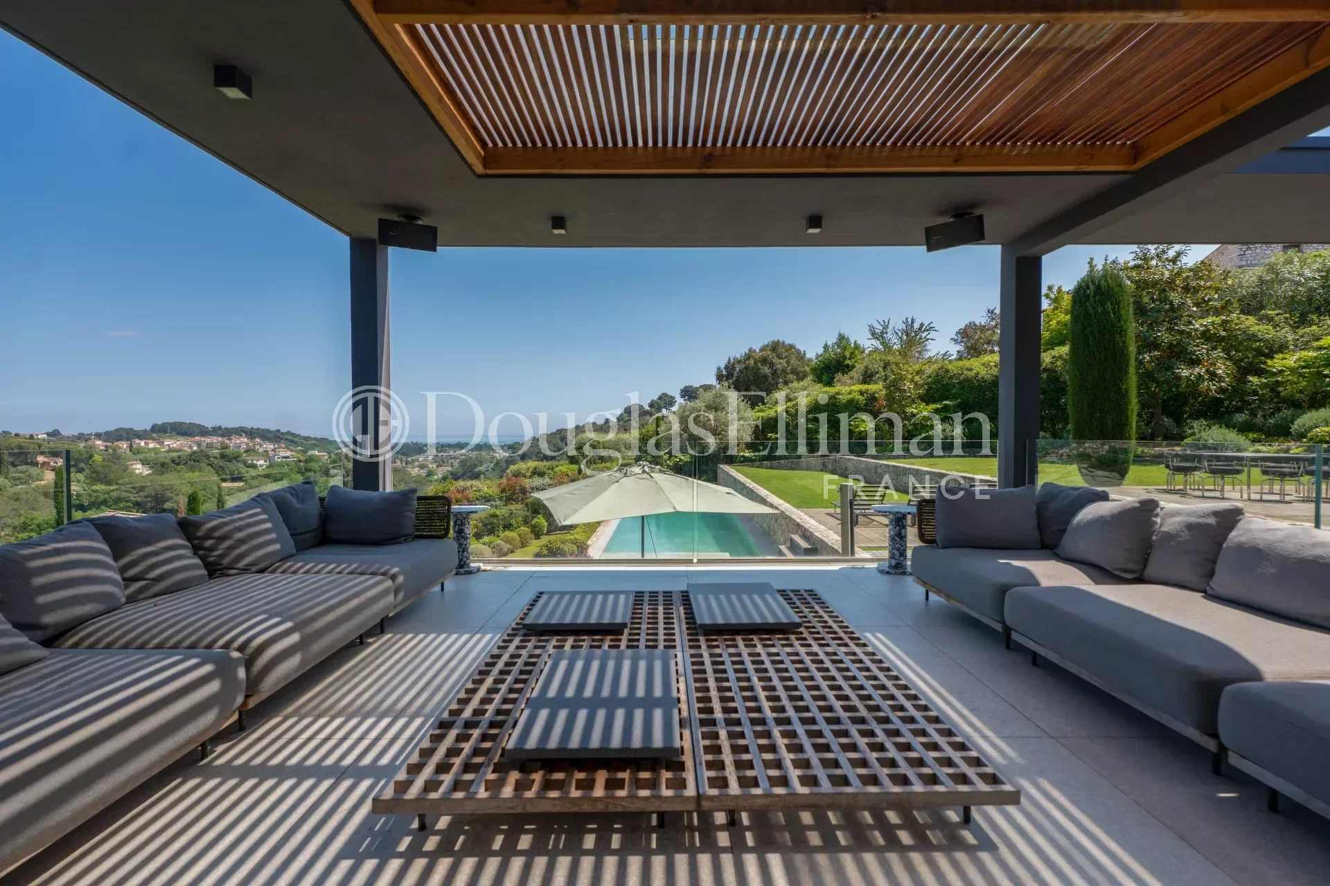 BIOT – Villa contemporaine avec vue panoramique - Image nᵒ3