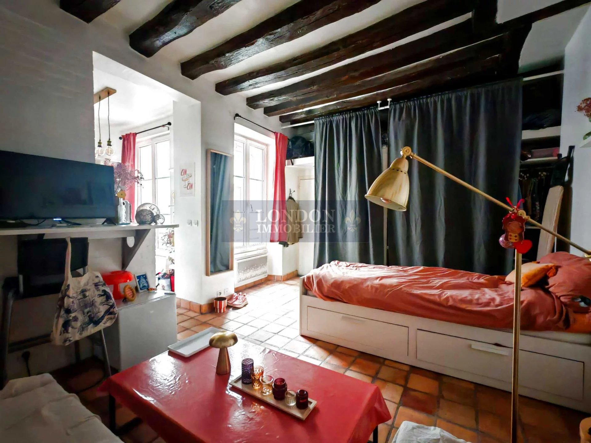 STUDIO PLACE DU MARCHE