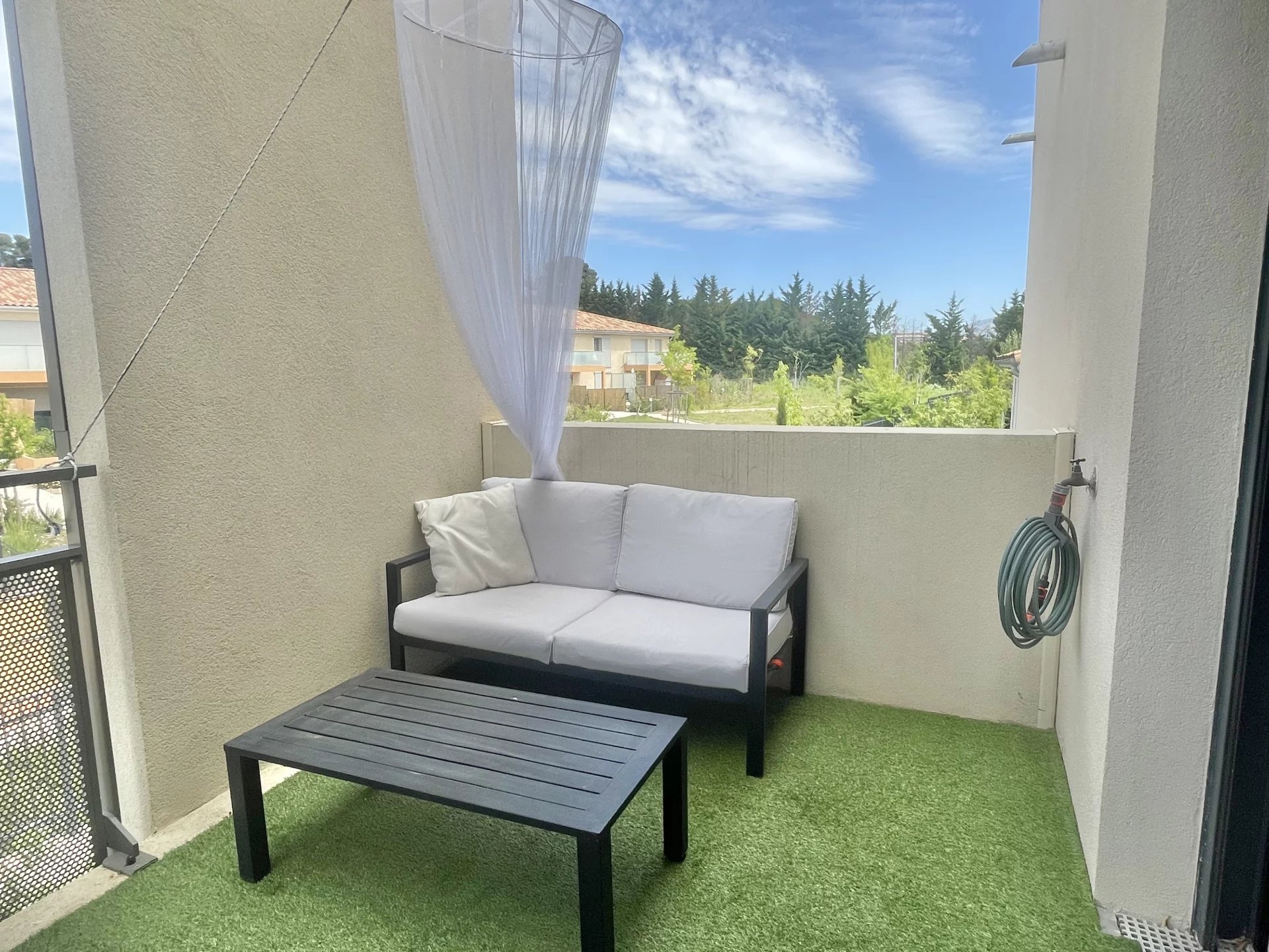 T2 de 42 m², terrasse et box en sous-sol - Photo 2