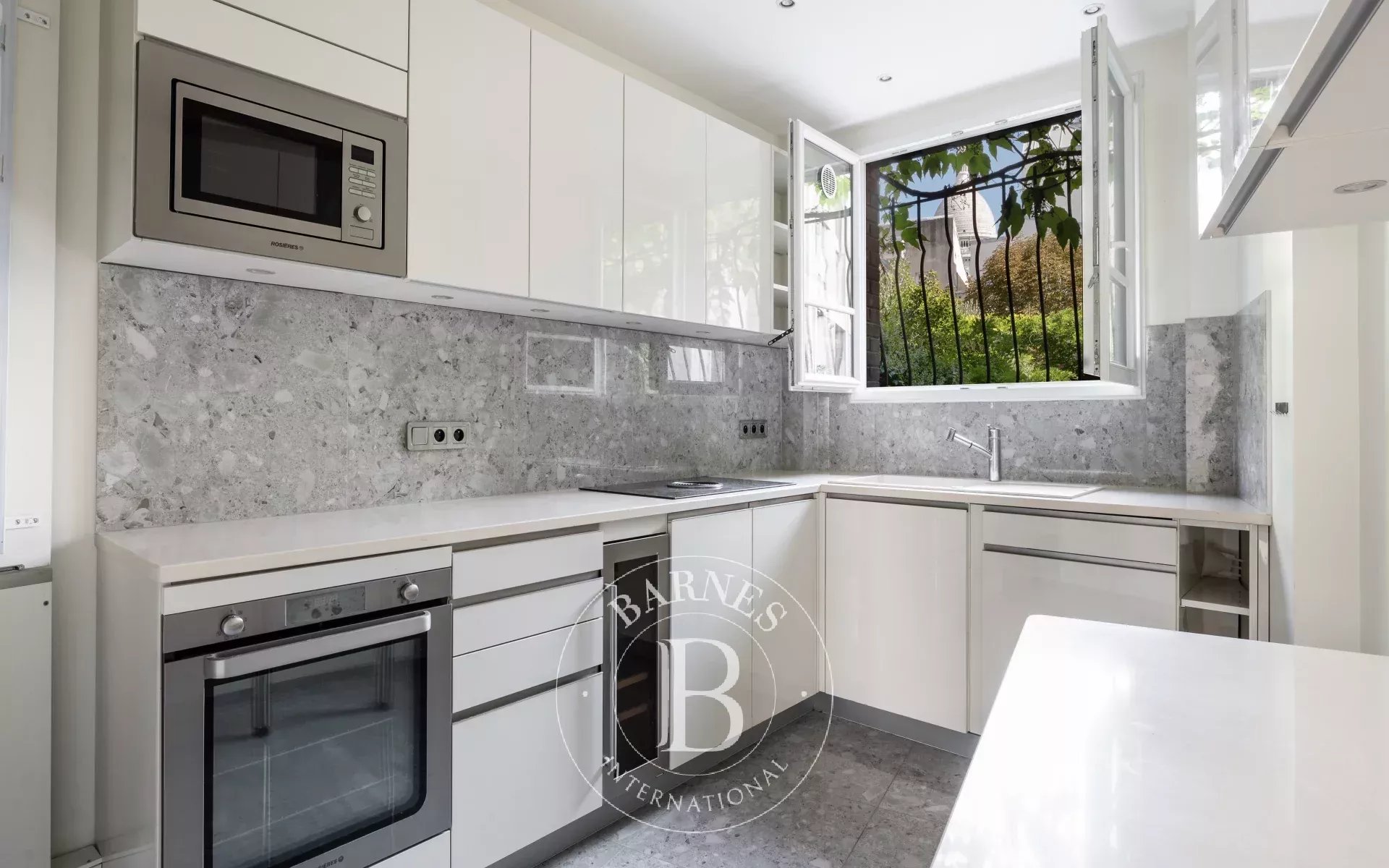 Daire Paris 18ème - picture 15