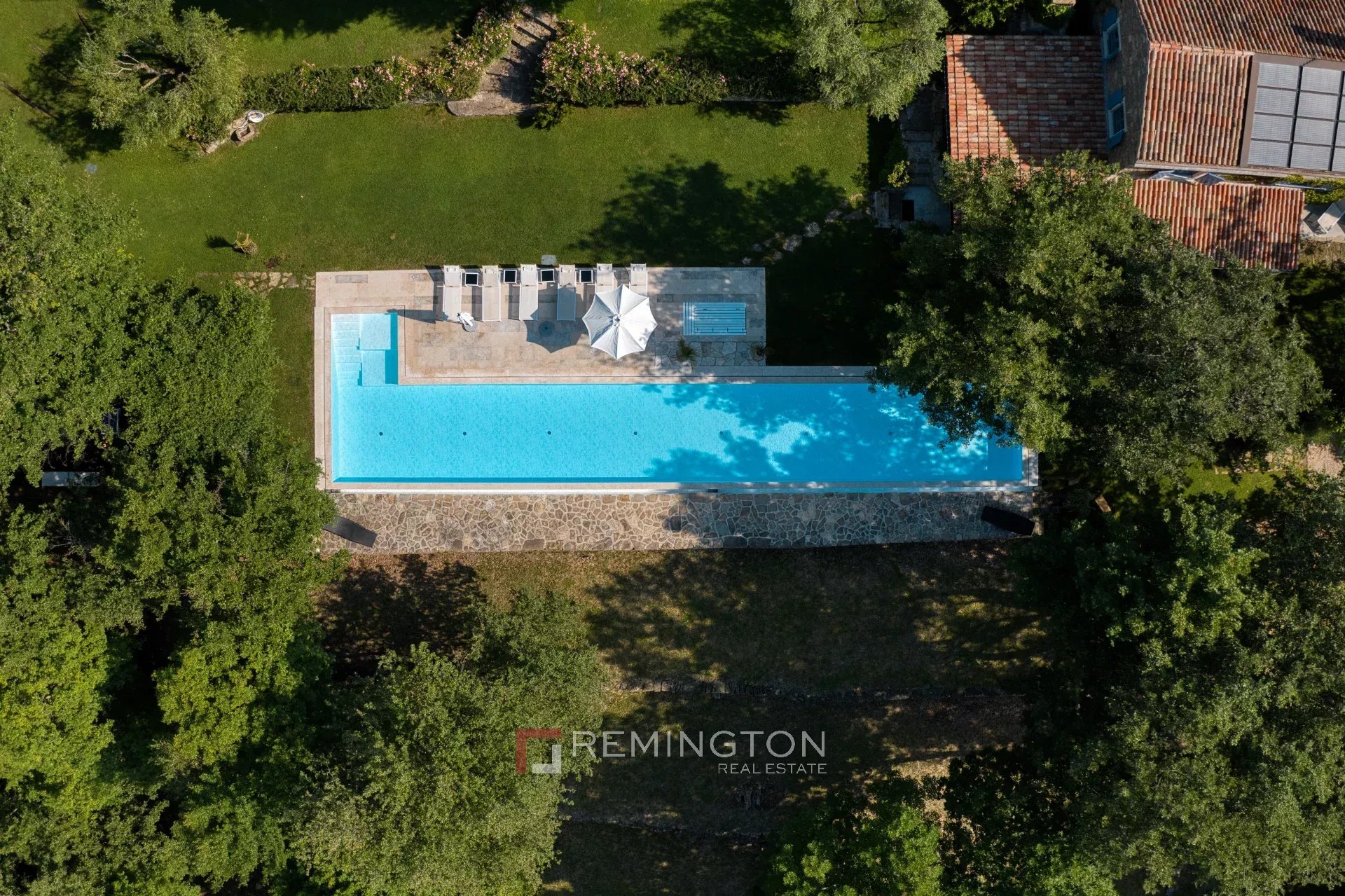 3 Bedroom Villa/Townhouse's Image 29
