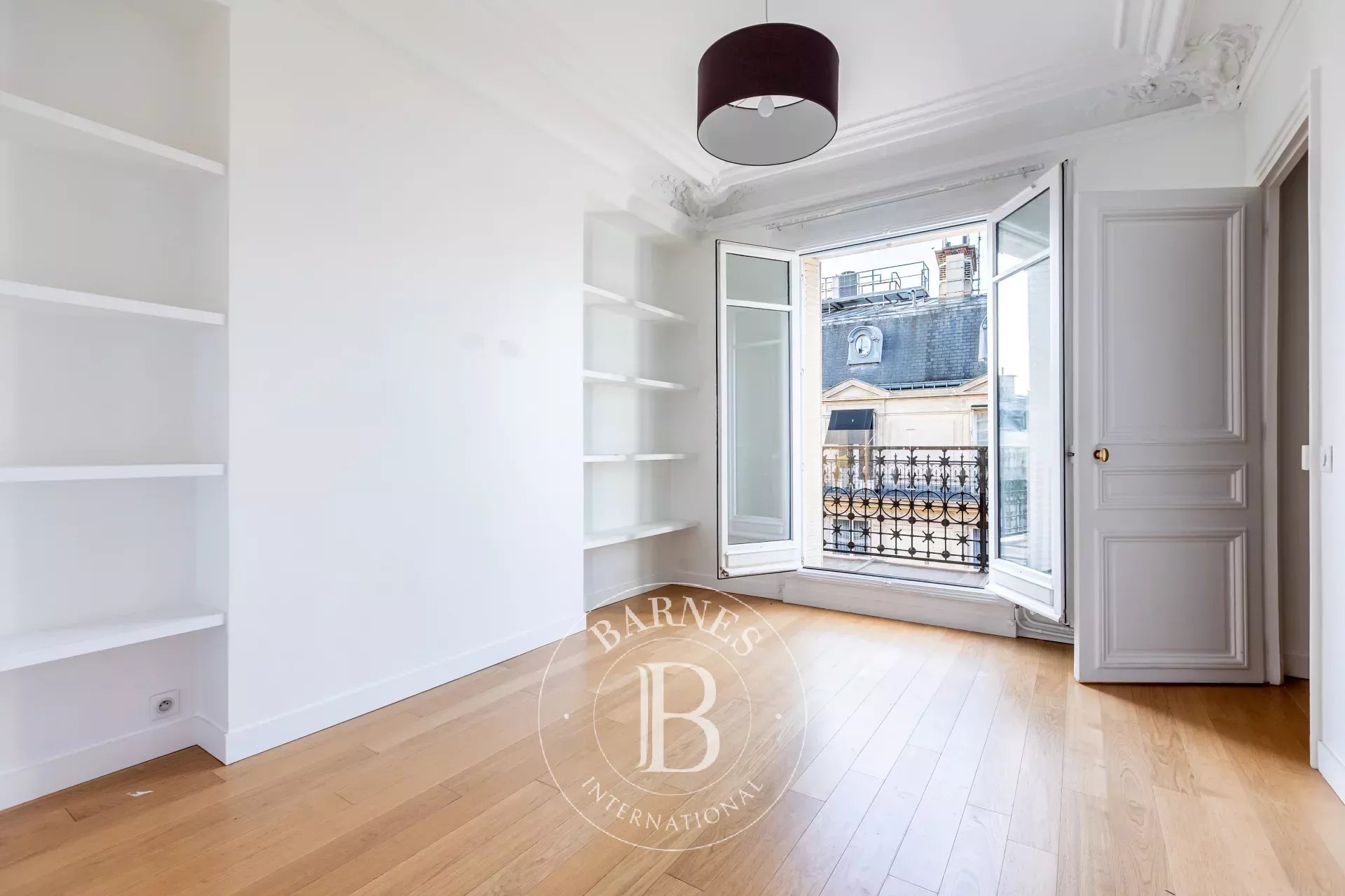 Daire Paris 8ème - picture 11