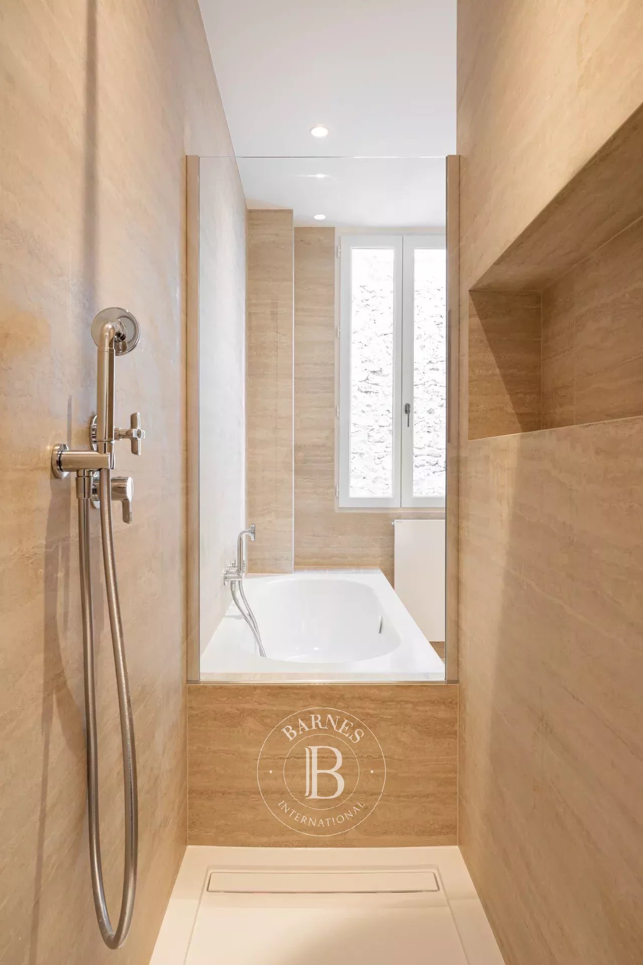 Daire Paris 8ème - picture 17