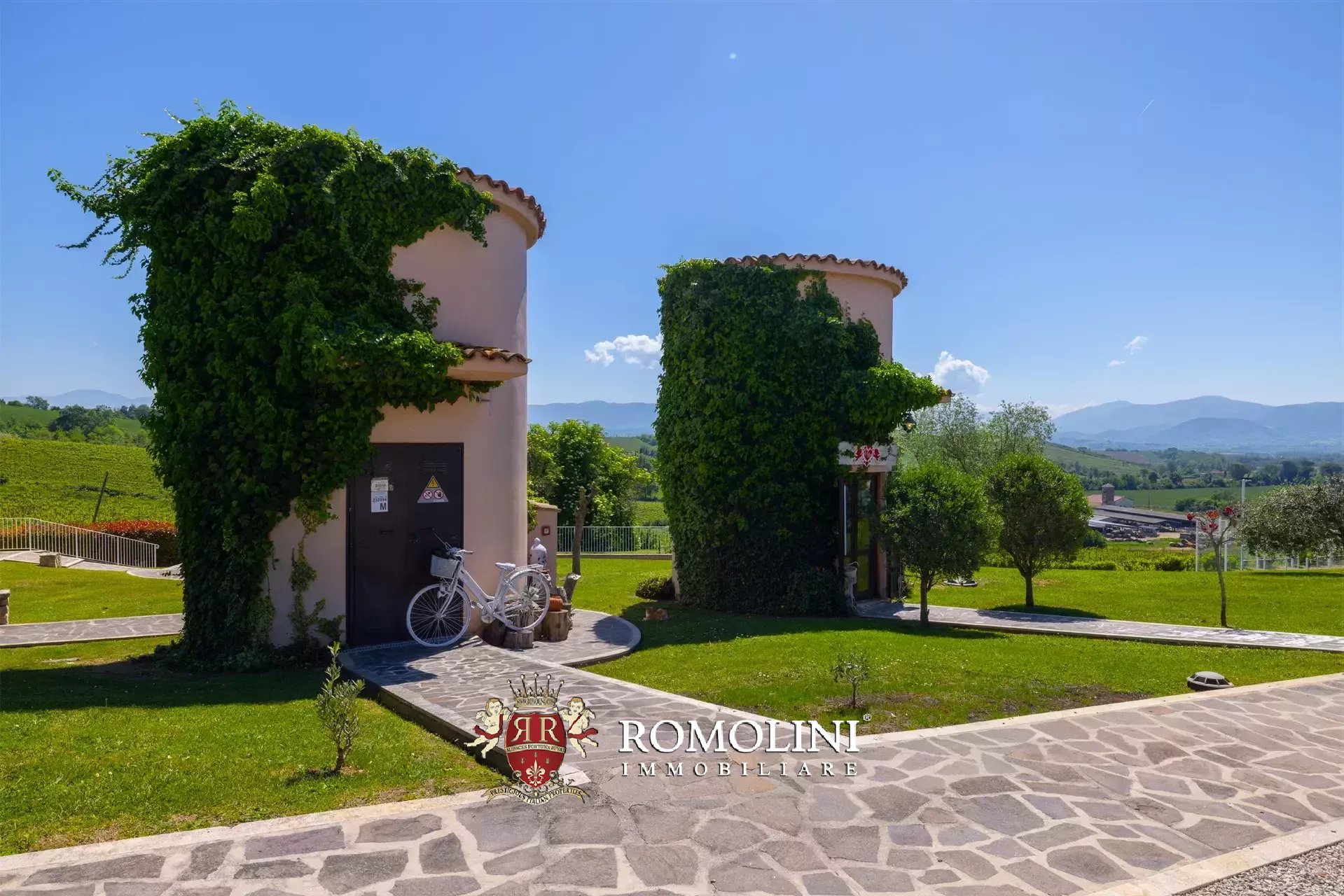 35 Bedroom Villa/Townhouse's Image 25
