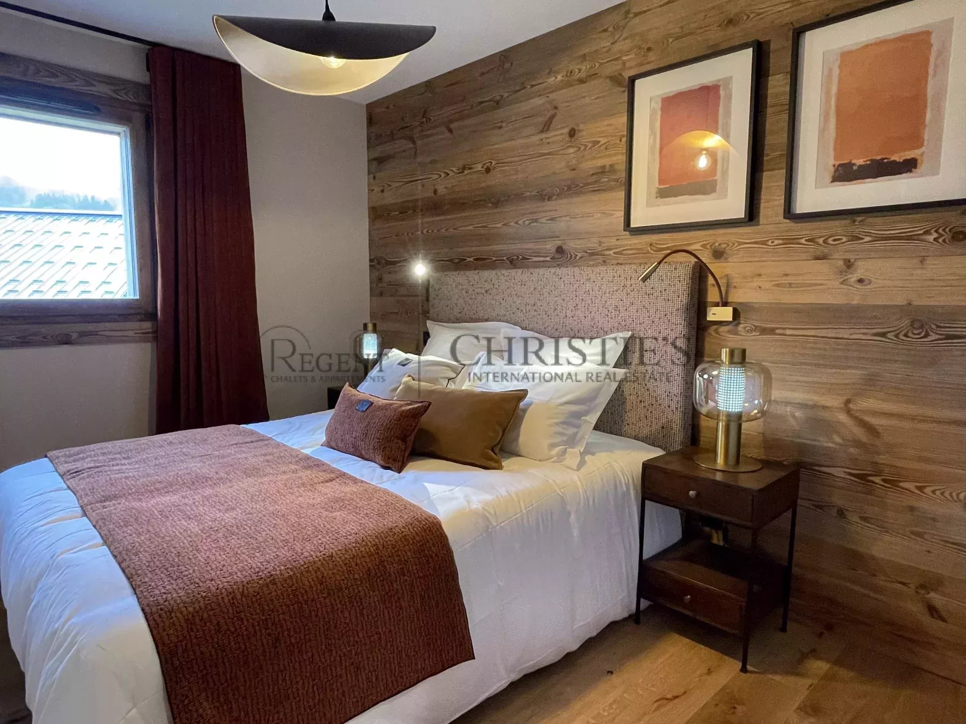 5 Bedroom Villa/Townhouse's Image 3